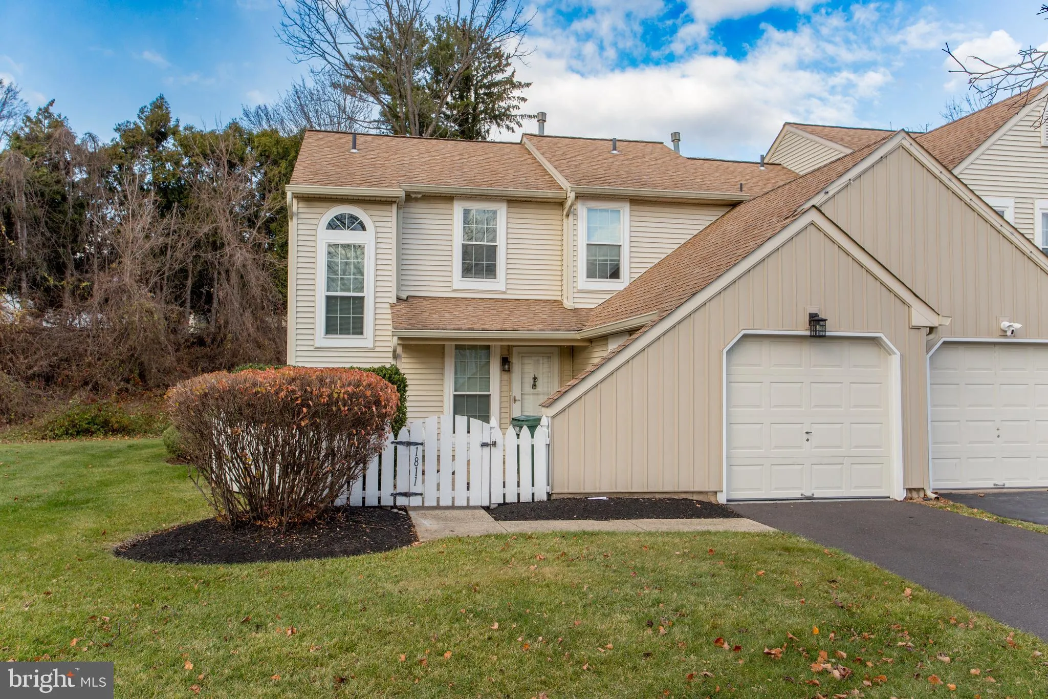 Southampton, Pennsylvania 18966, United States, 3 Bedrooms Bedrooms, ,3 BathroomsBathrooms,Residential,Active,248225