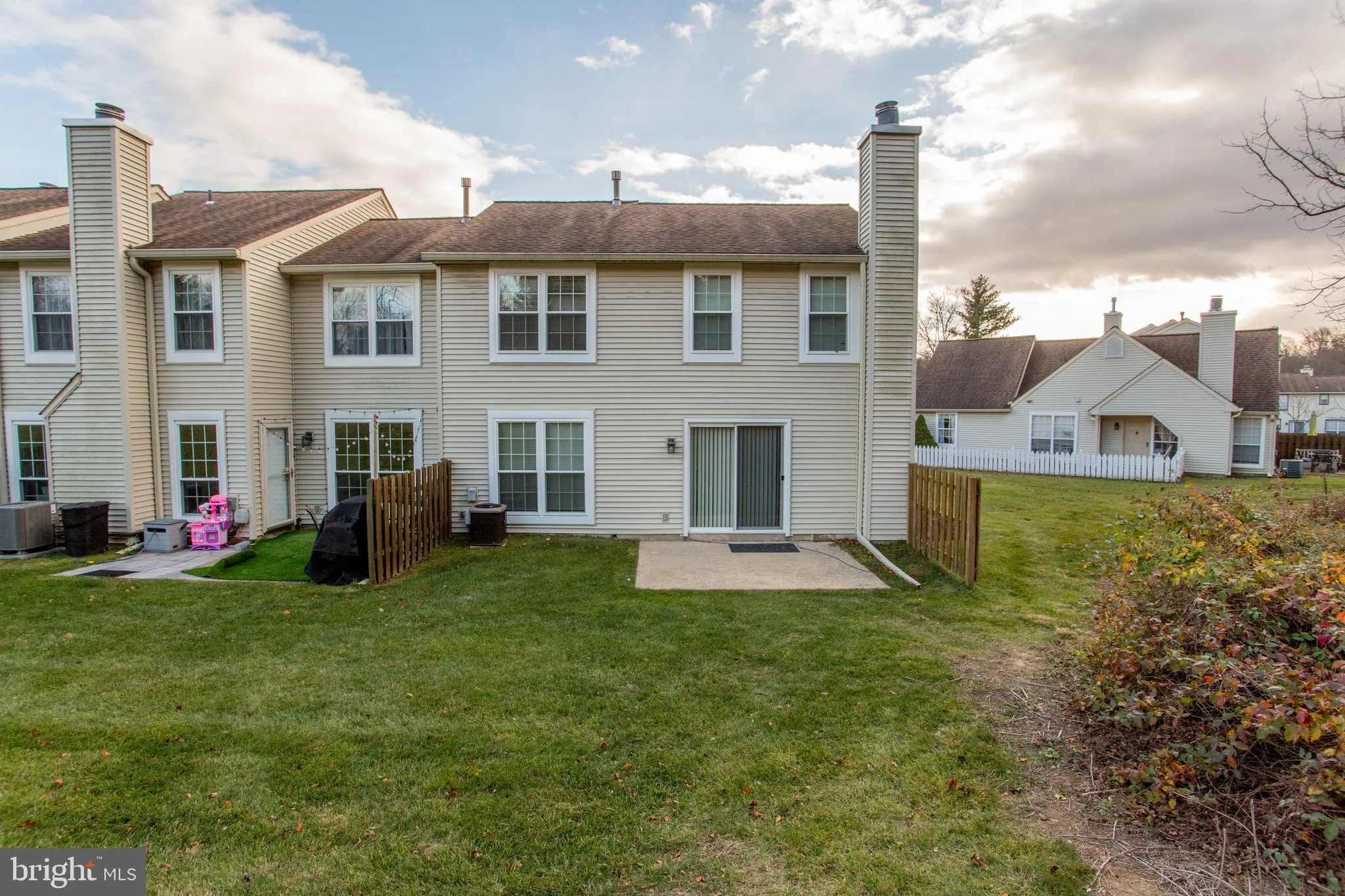 Southampton, Pennsylvania 18966, United States, 3 Bedrooms Bedrooms, ,3 BathroomsBathrooms,Residential,Active,248225