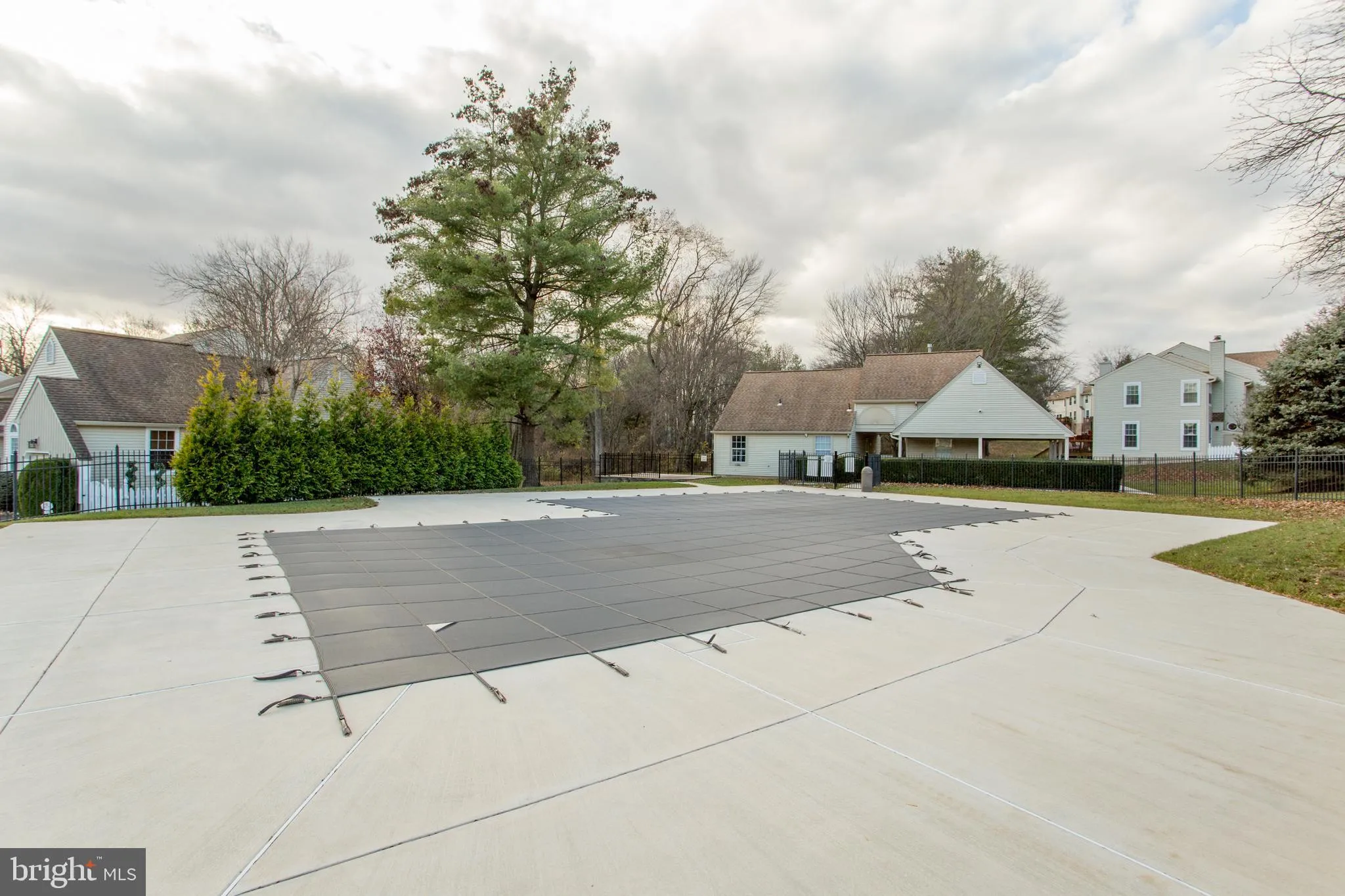 Southampton, Pennsylvania 18966, United States, 3 Bedrooms Bedrooms, ,3 BathroomsBathrooms,Residential,Active,248225