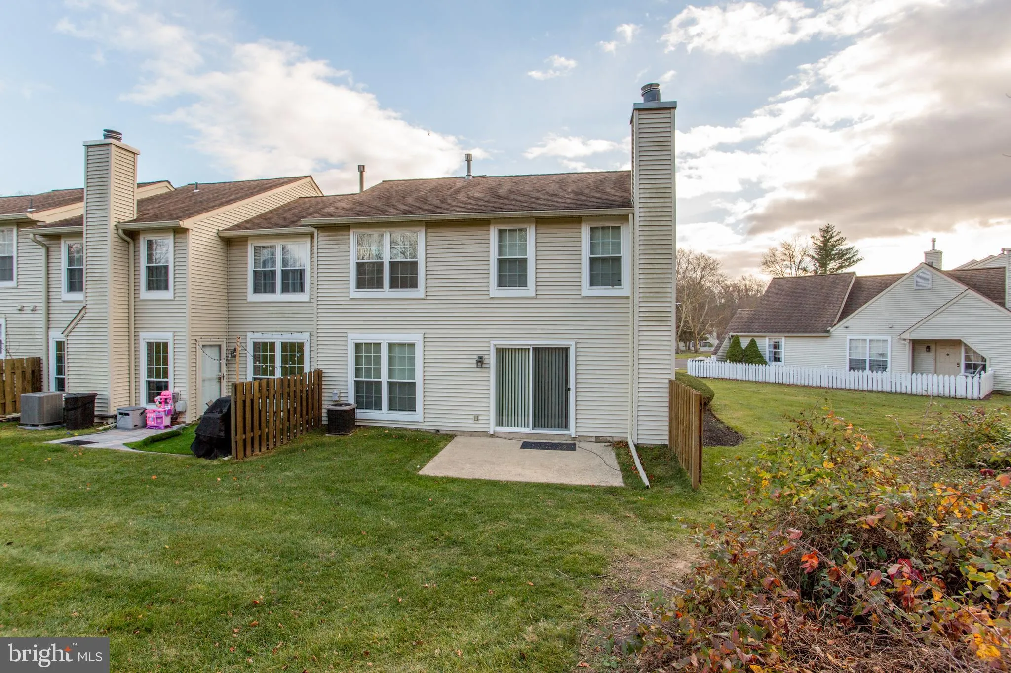 Southampton, Pennsylvania 18966, United States, 3 Bedrooms Bedrooms, ,3 BathroomsBathrooms,Residential,Active,248225