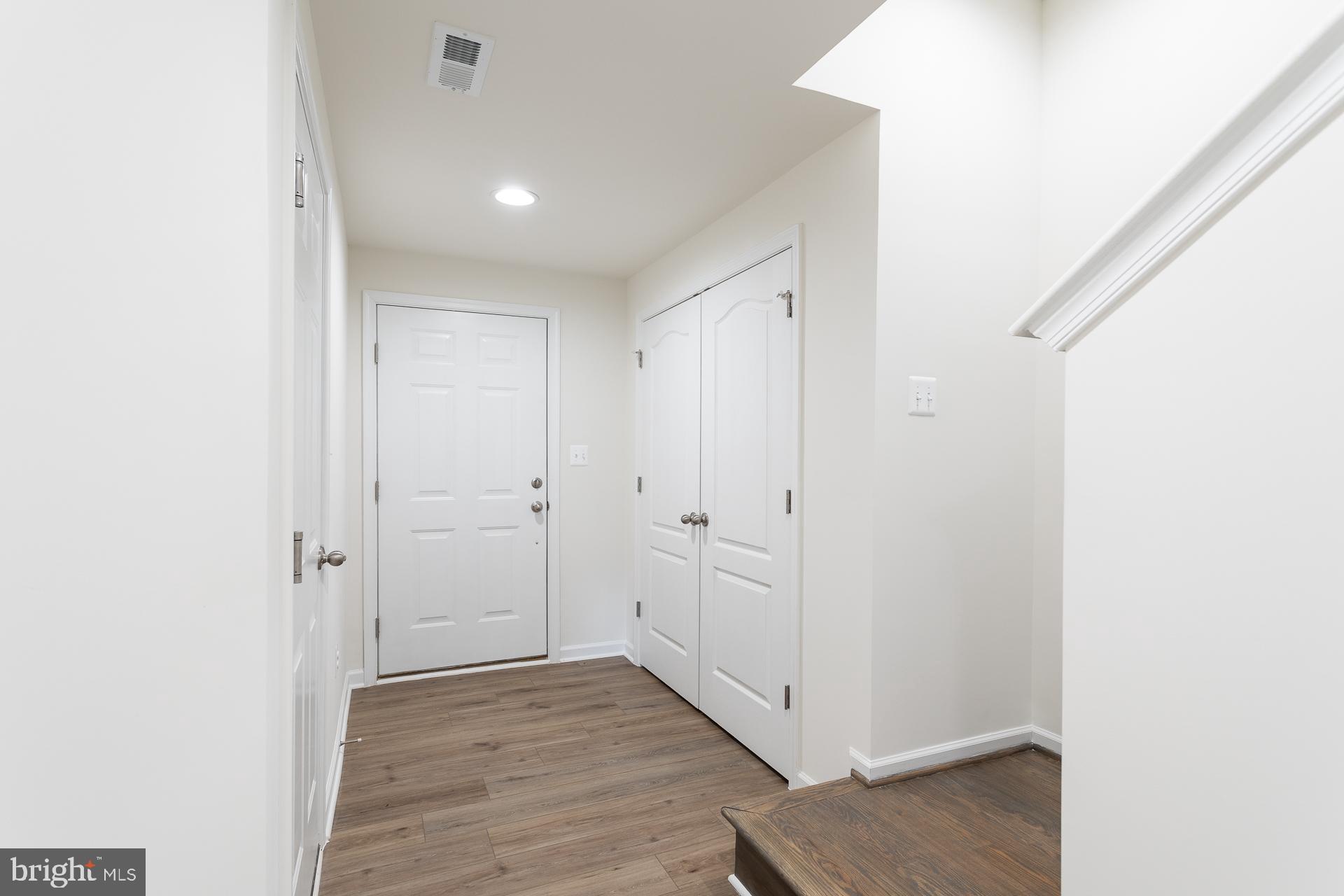 TOWNES AT TATE MANOR - Residential