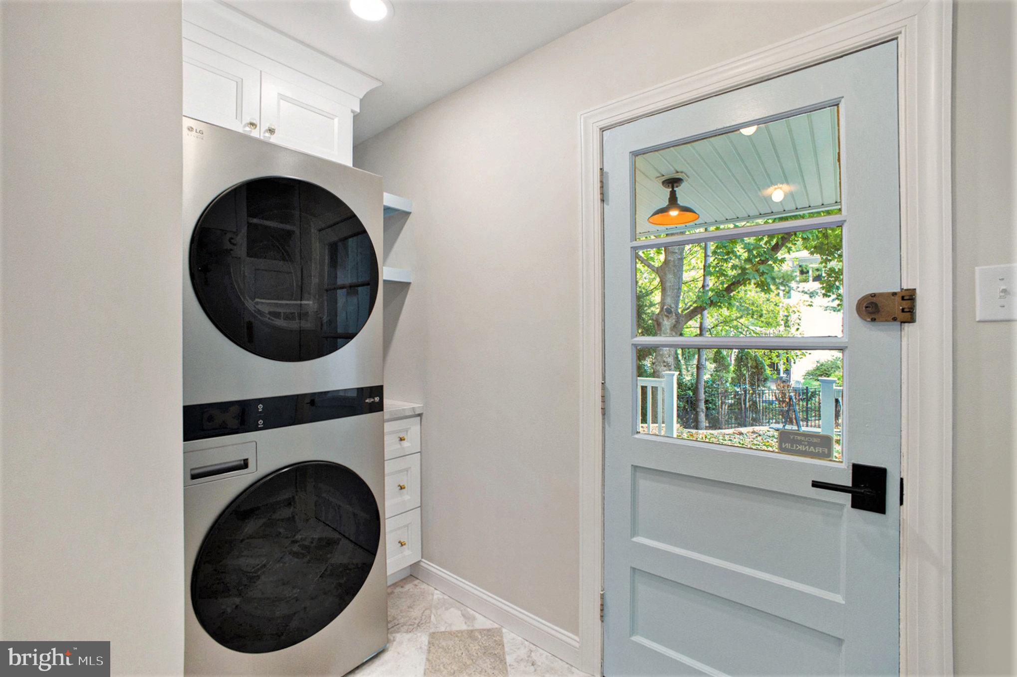 LAFAYETTE HILL - Residential