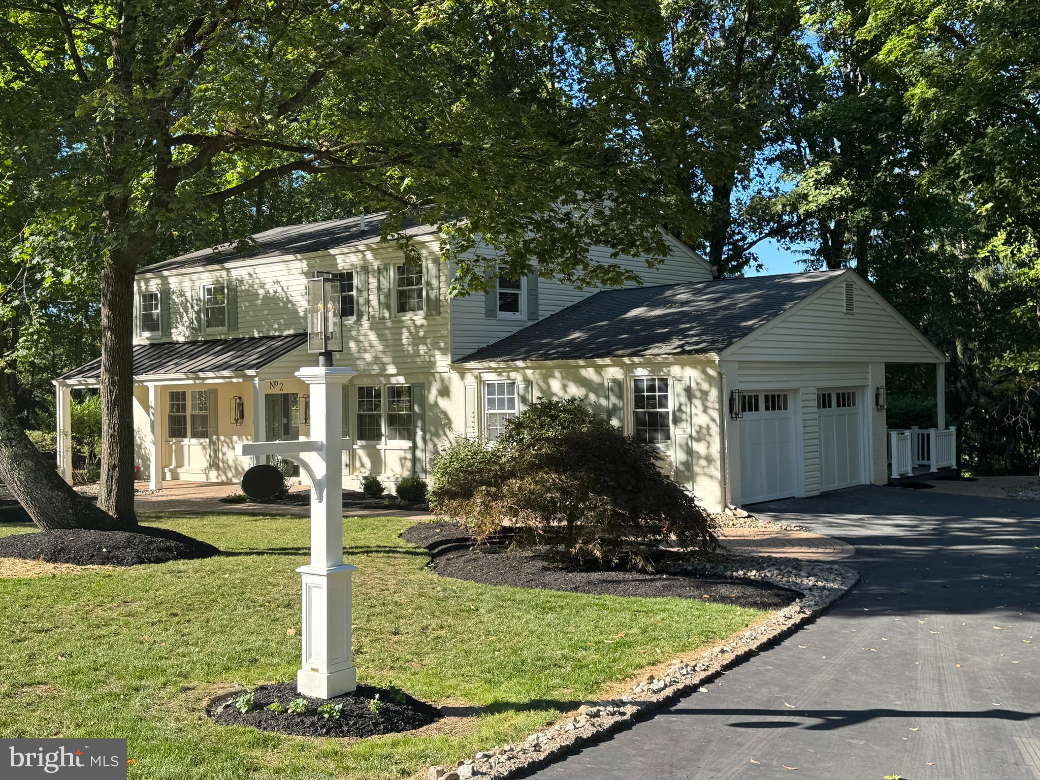 LAFAYETTE HILL - Residential