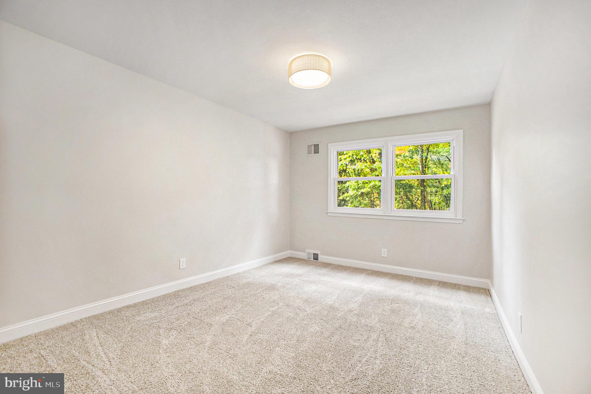 LAFAYETTE HILL - Residential