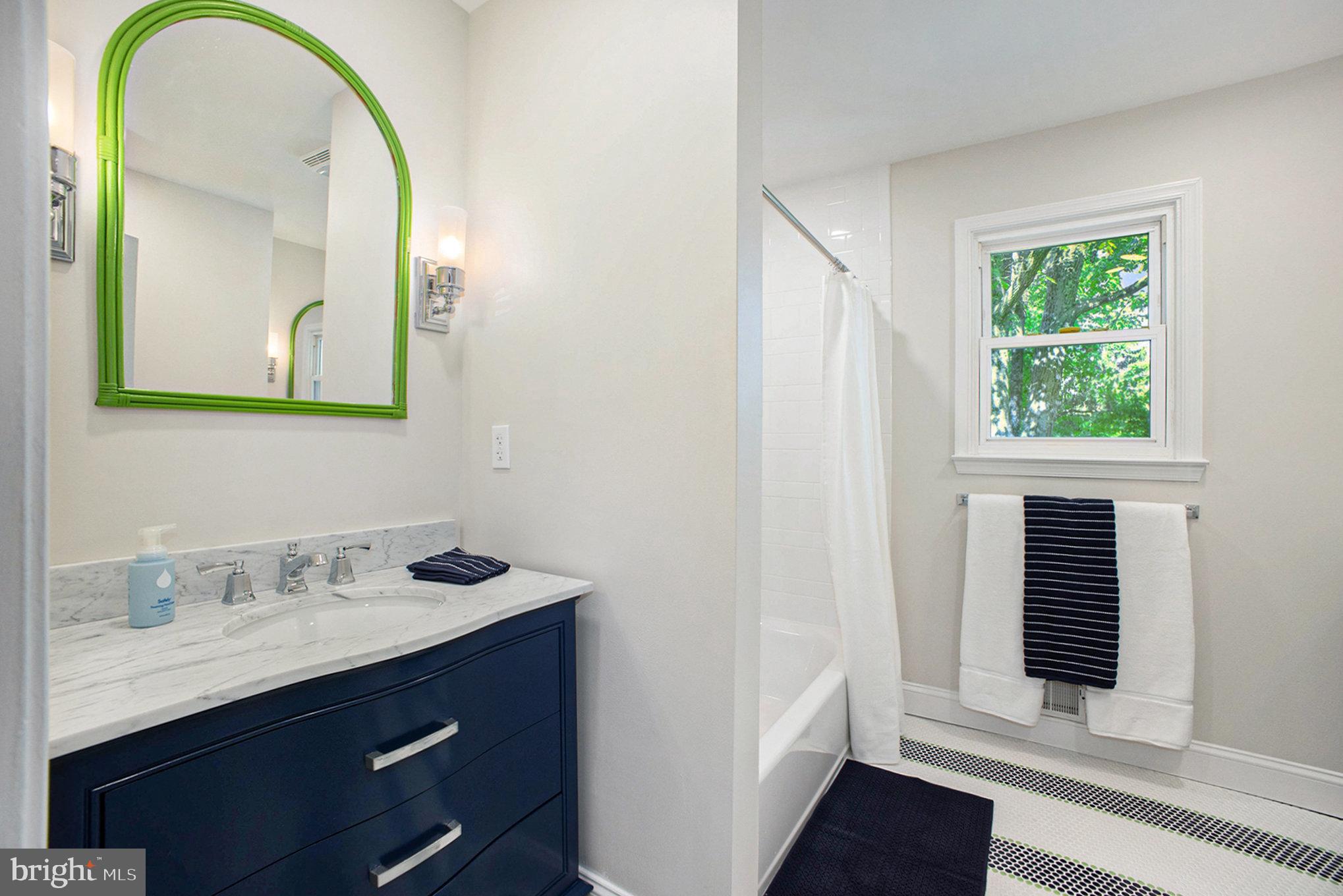 LAFAYETTE HILL - Residential