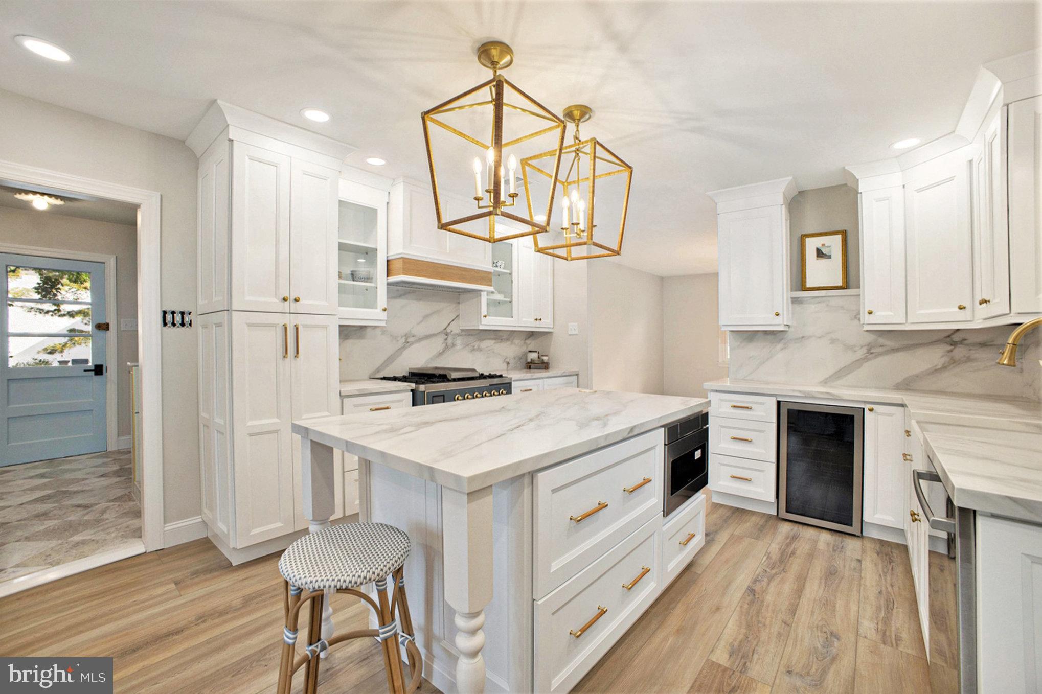 LAFAYETTE HILL - Residential