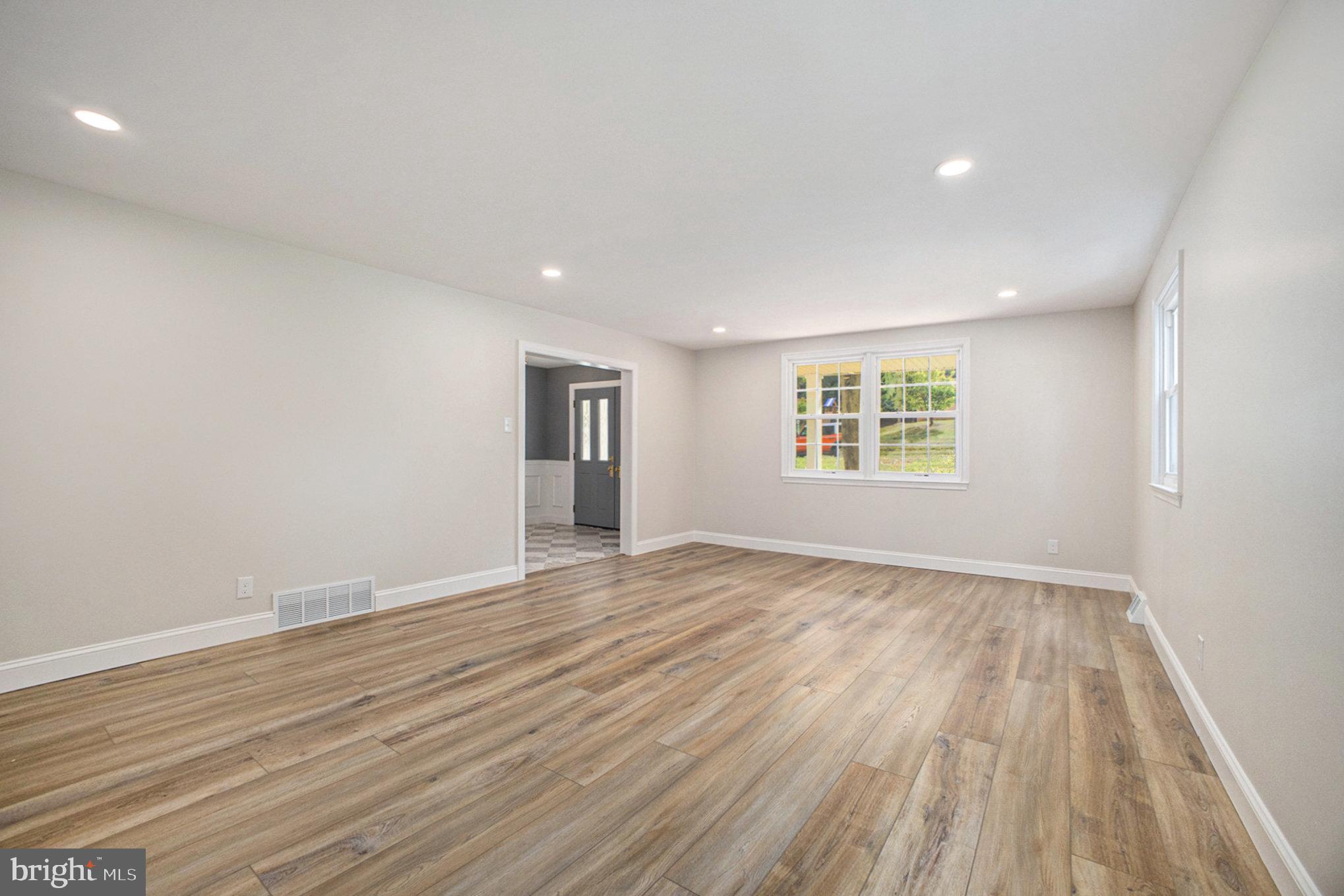 LAFAYETTE HILL - Residential