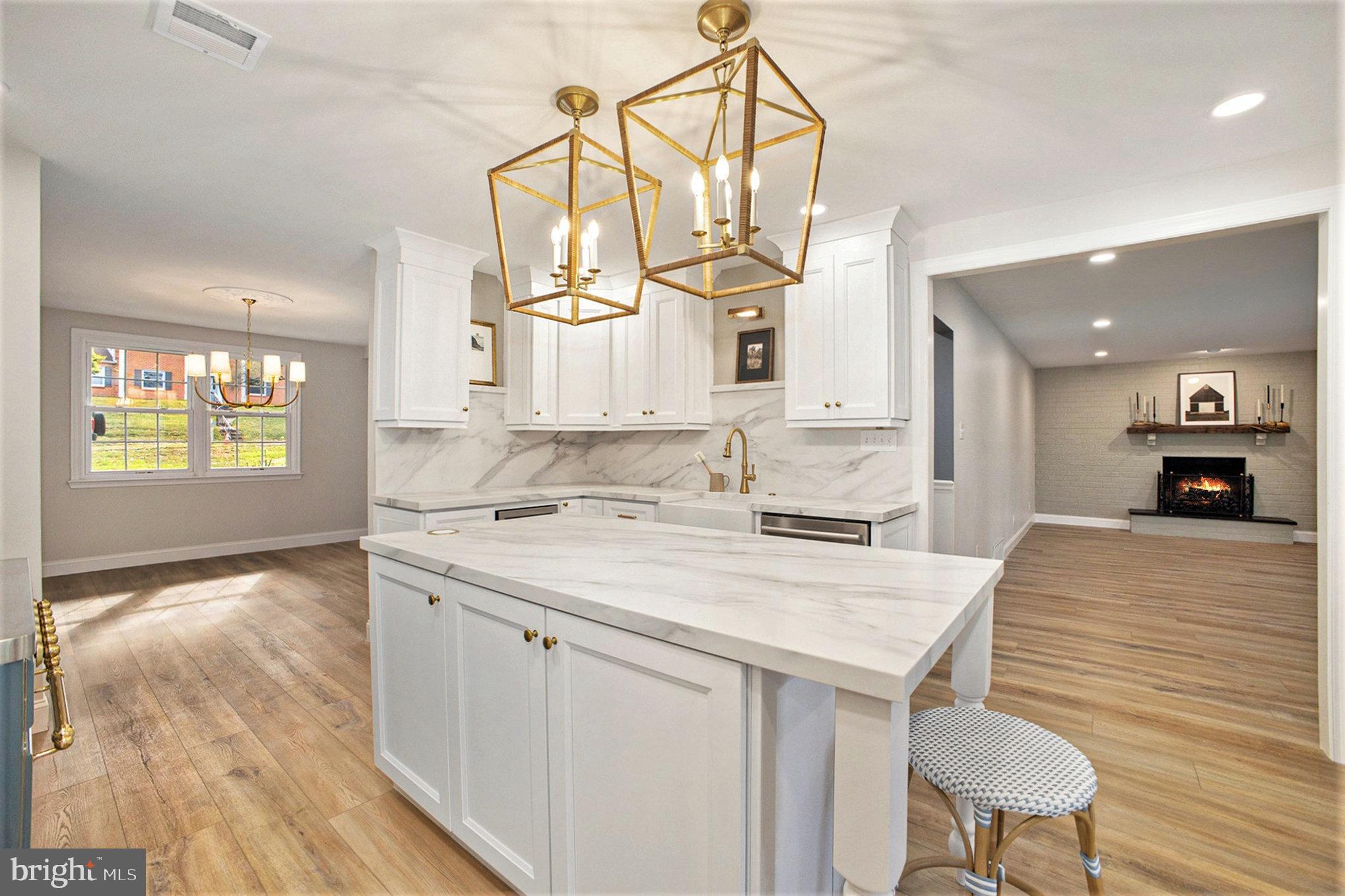 LAFAYETTE HILL - Residential