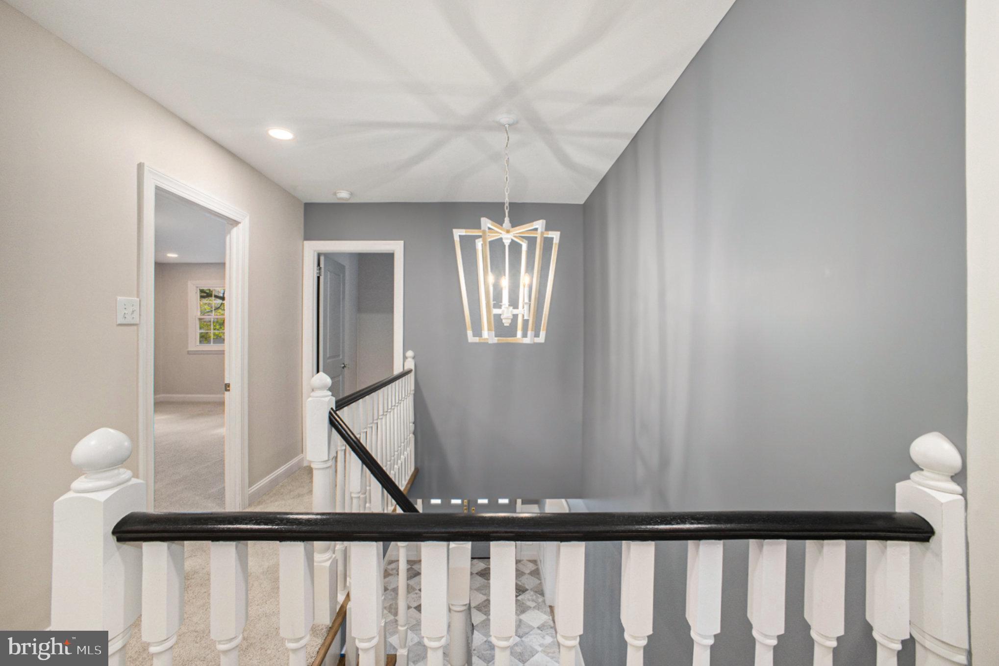 LAFAYETTE HILL - Residential