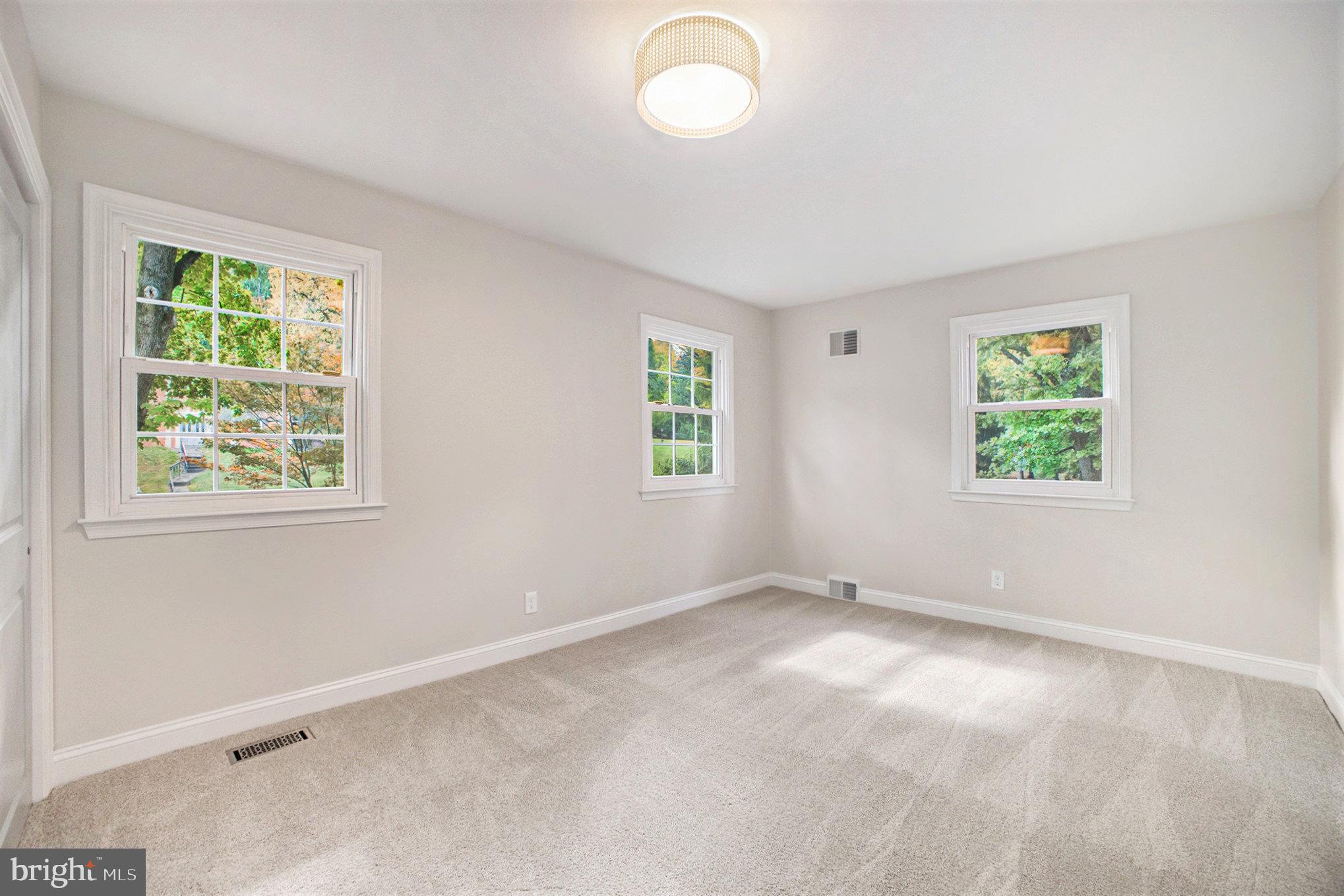 LAFAYETTE HILL - Residential