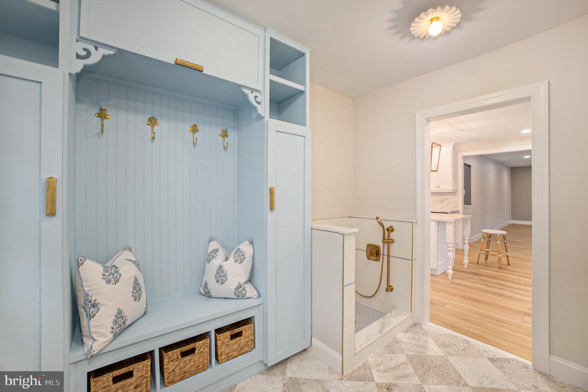 LAFAYETTE HILL - Residential