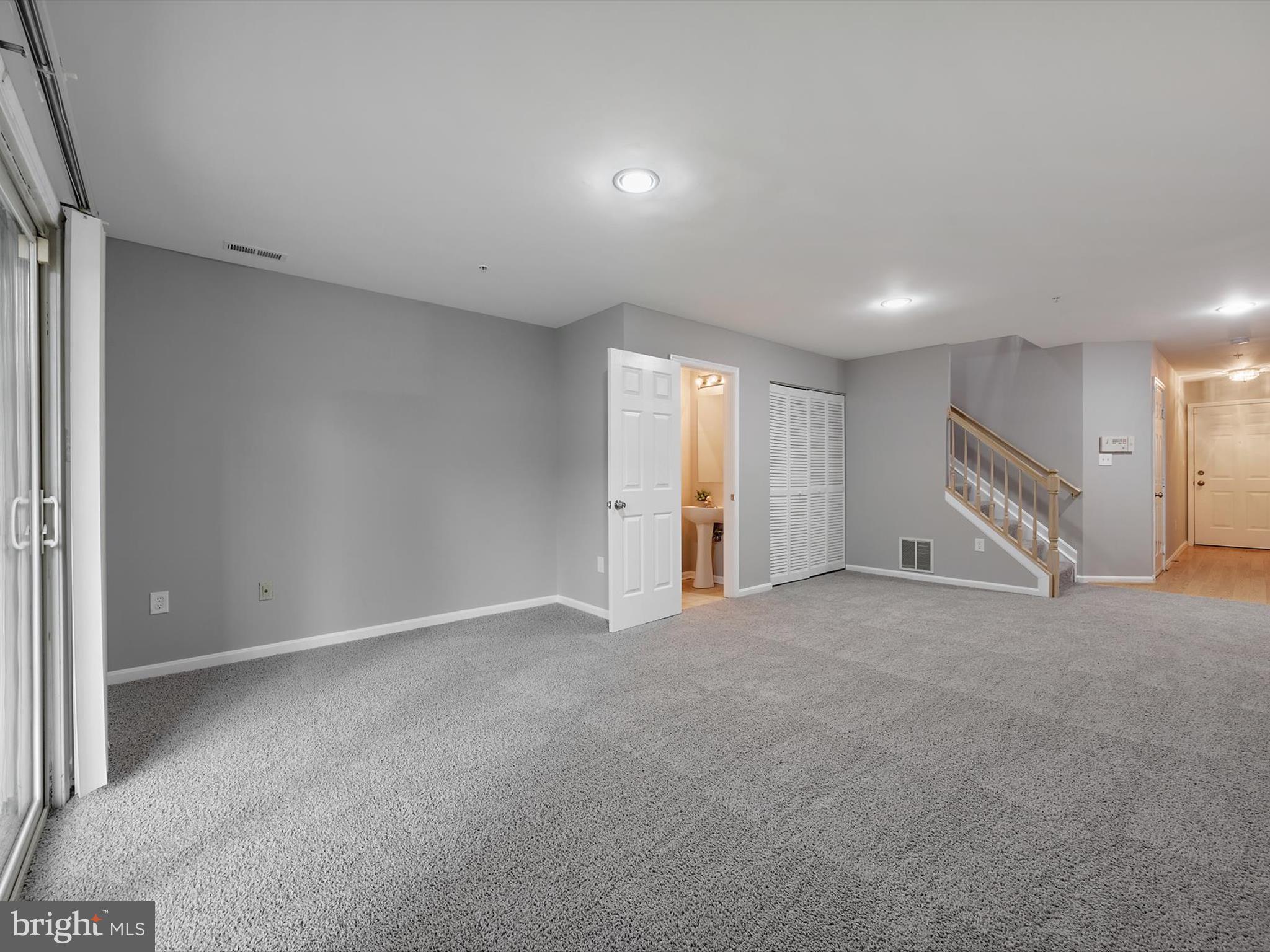 OWINGS MILLS - Residential