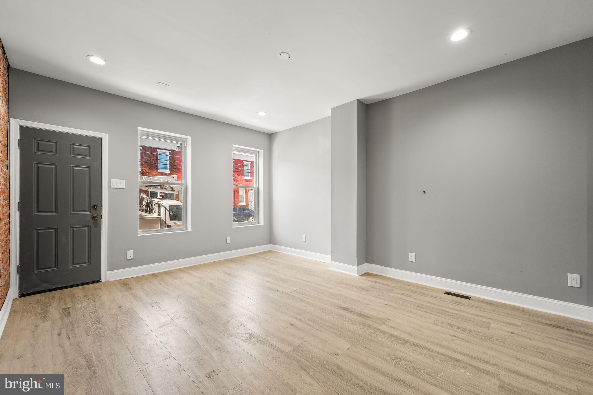KENSINGTON - Residential