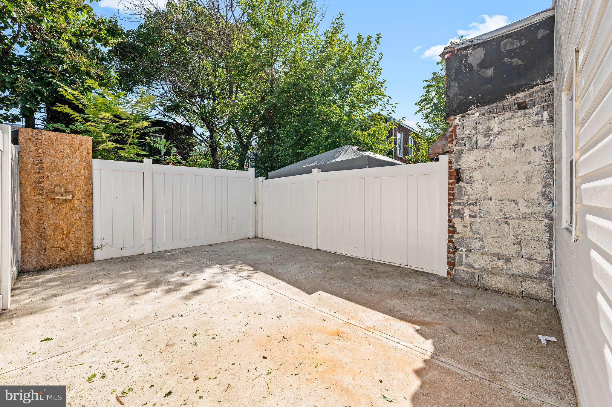 KENSINGTON - Residential