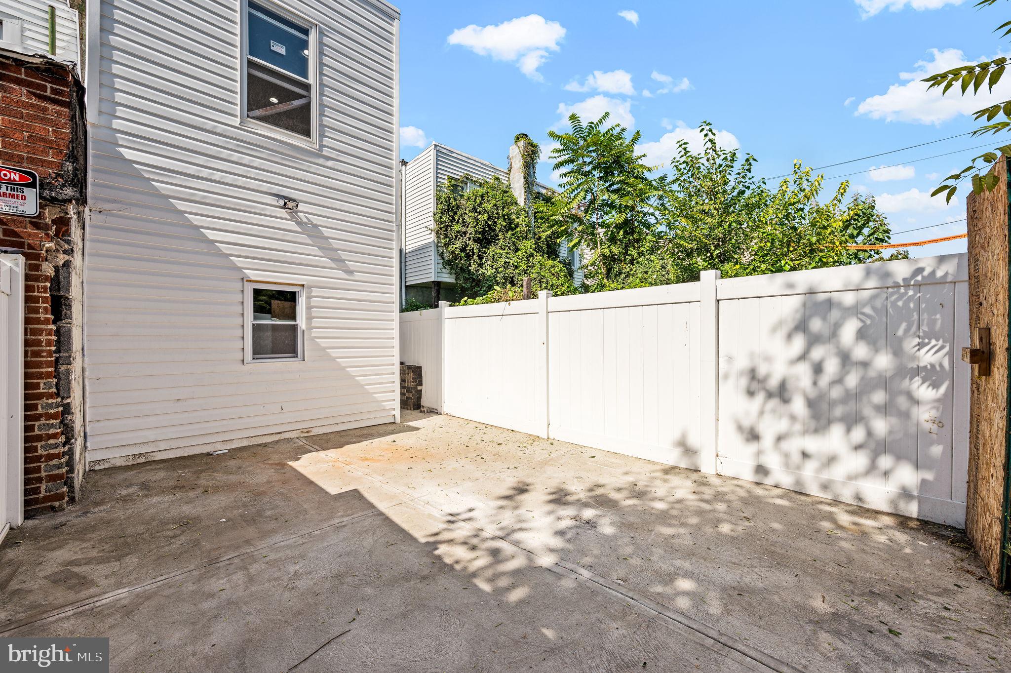 KENSINGTON - Residential