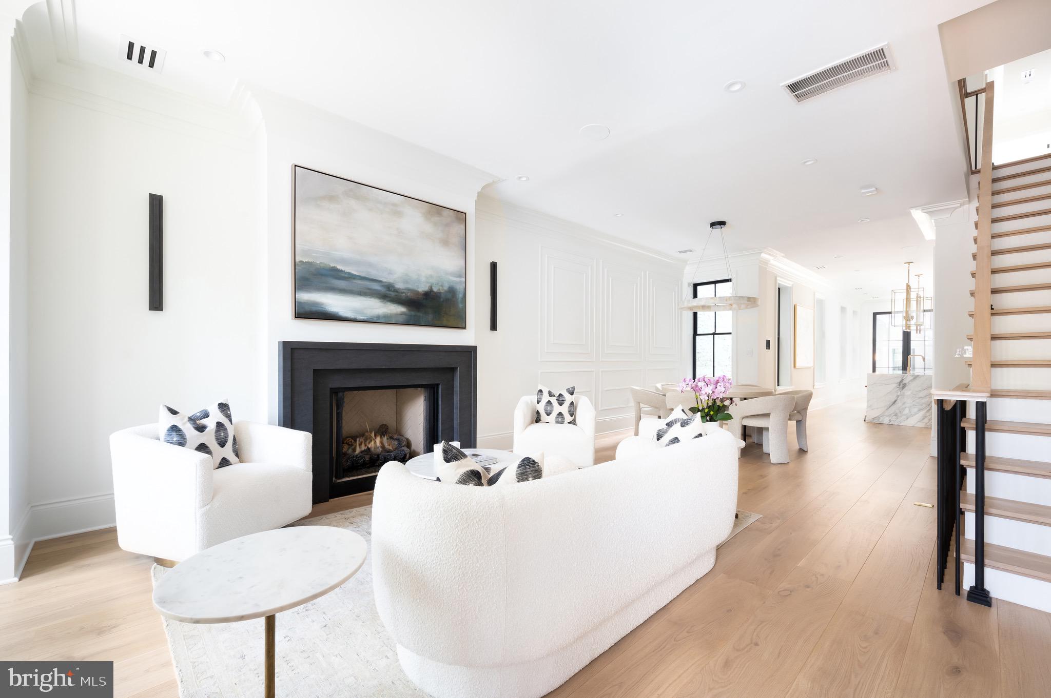 CAPITOL HILL - Residential