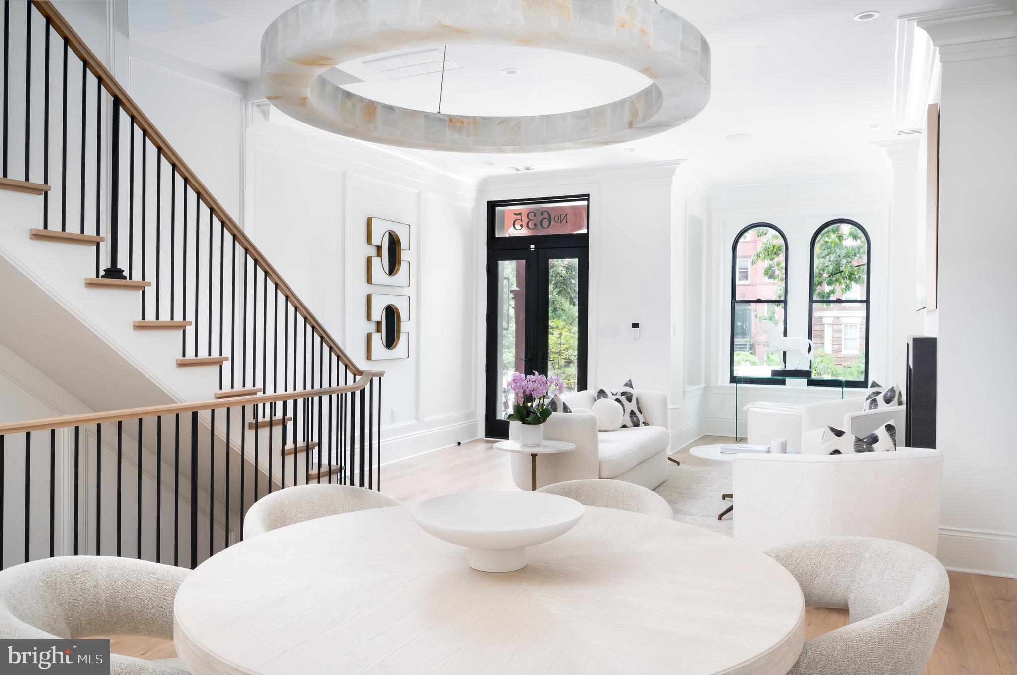 CAPITOL HILL - Residential