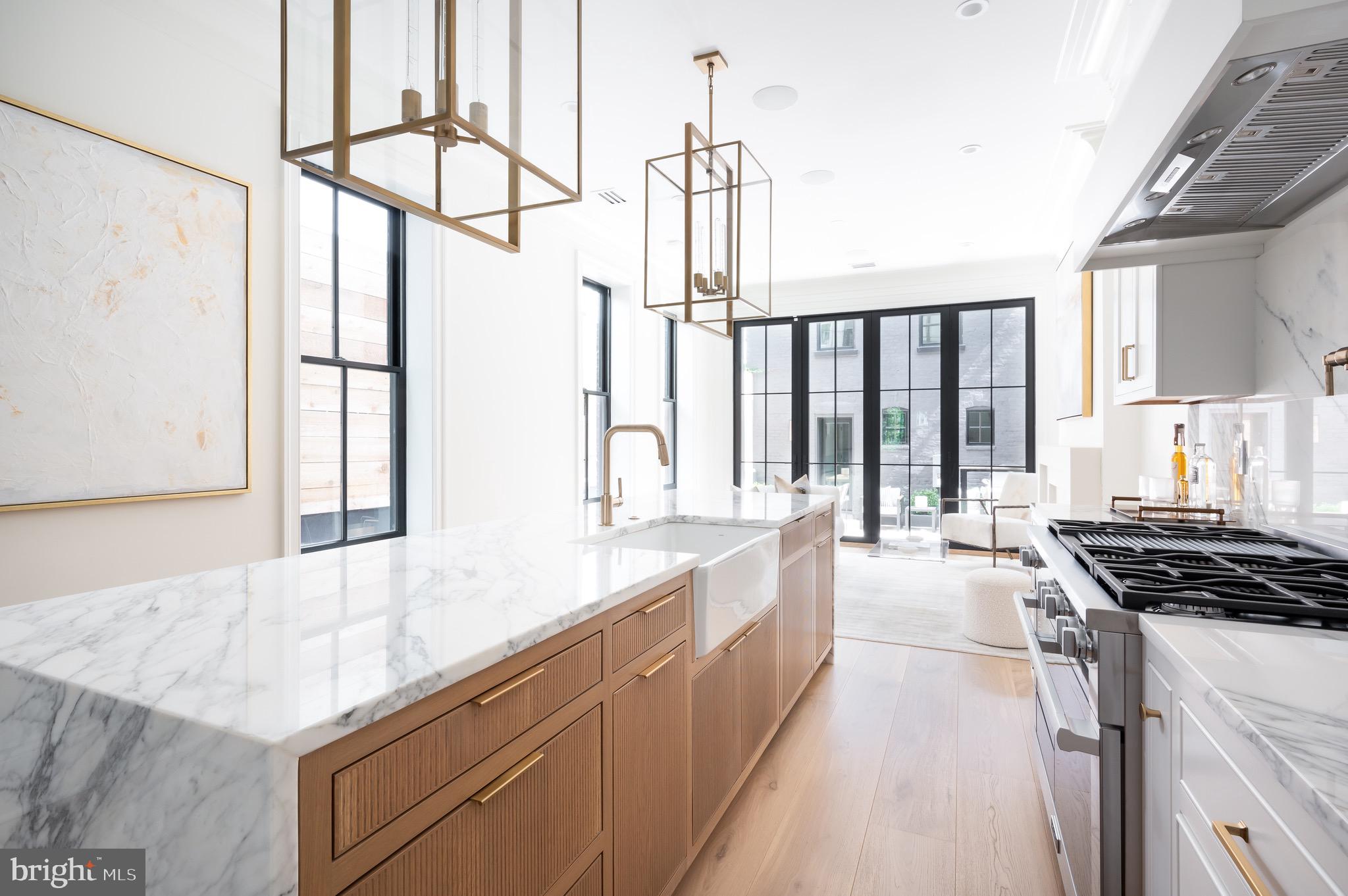 CAPITOL HILL - Residential