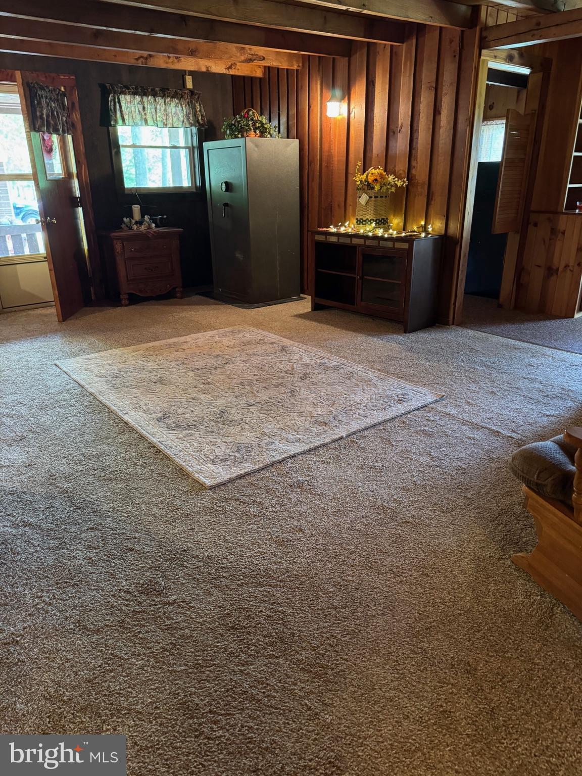 NO SUBDIVISION - Residential