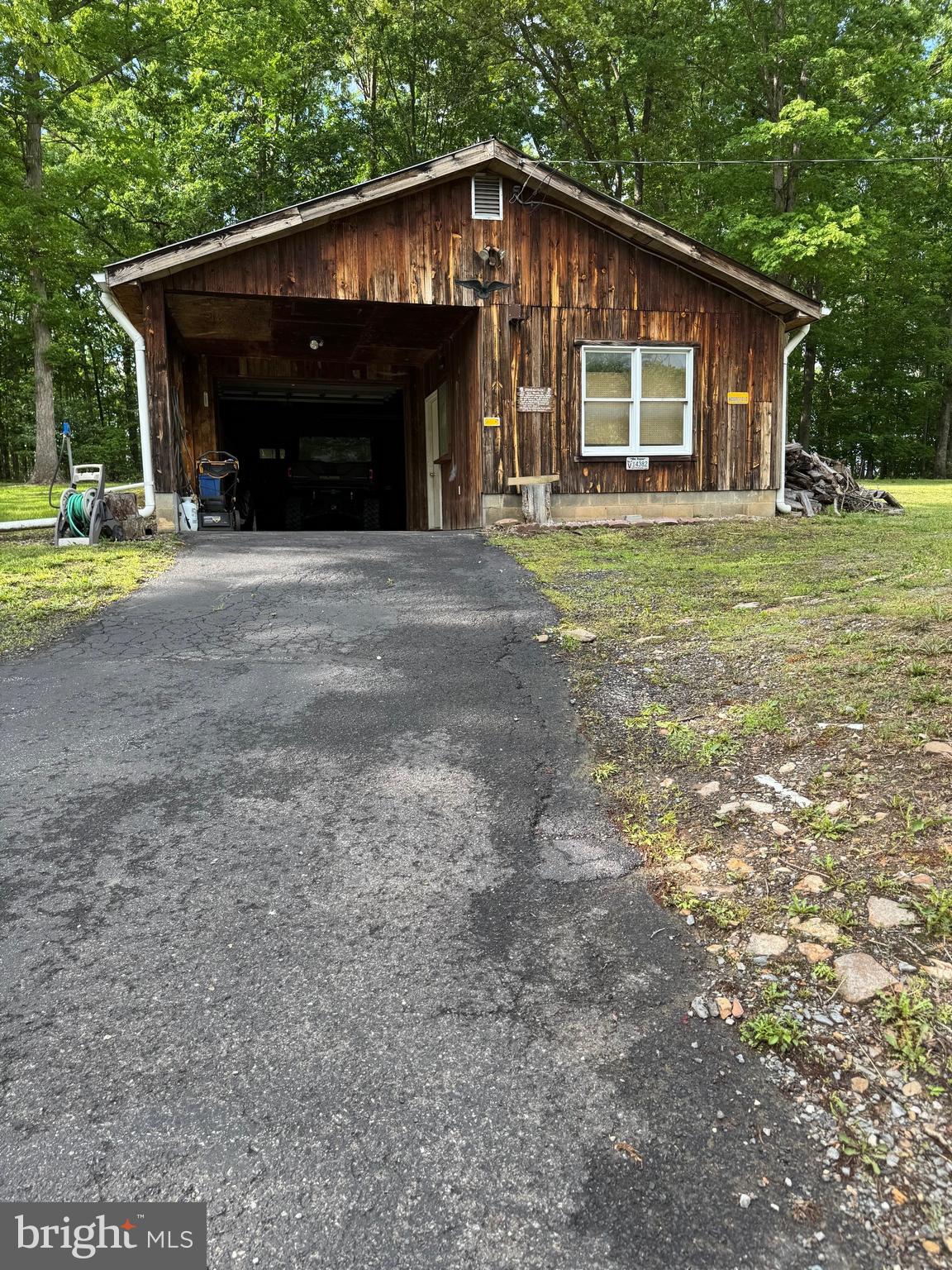 NO SUBDIVISION - Residential