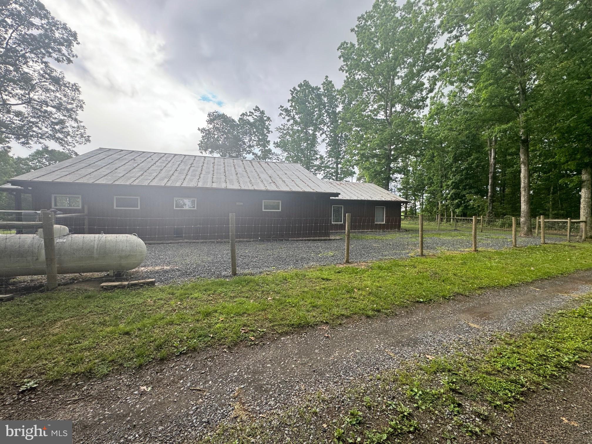 NO SUBDIVISION - Residential