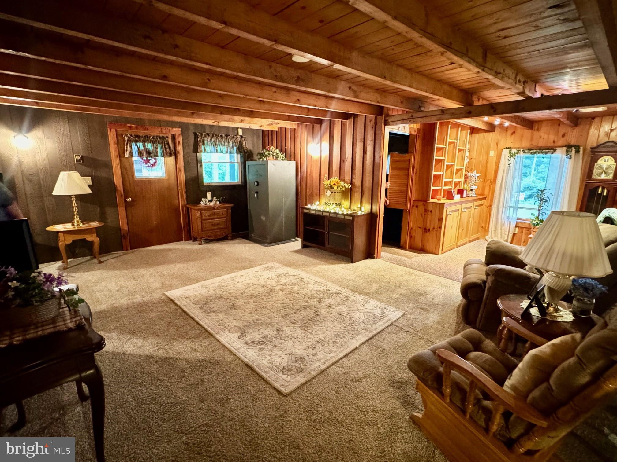 NO SUBDIVISION - Residential