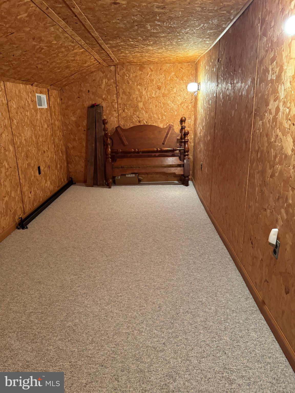 NO SUBDIVISION - Residential