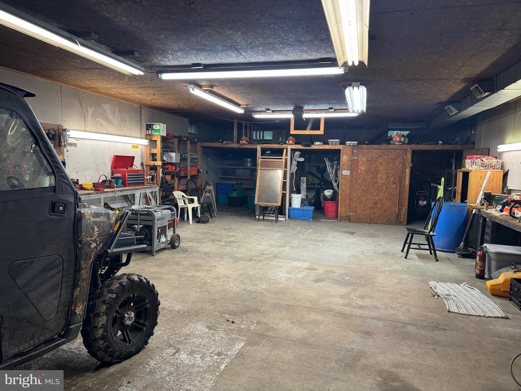 NO SUBDIVISION - Residential