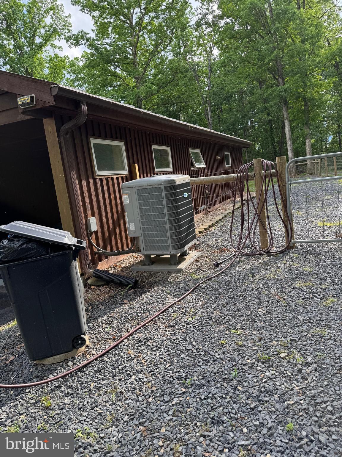 NO SUBDIVISION - Residential