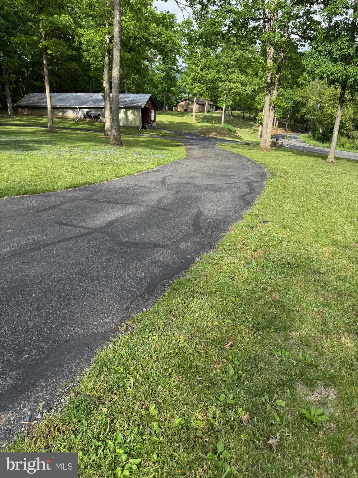 NO SUBDIVISION - Residential