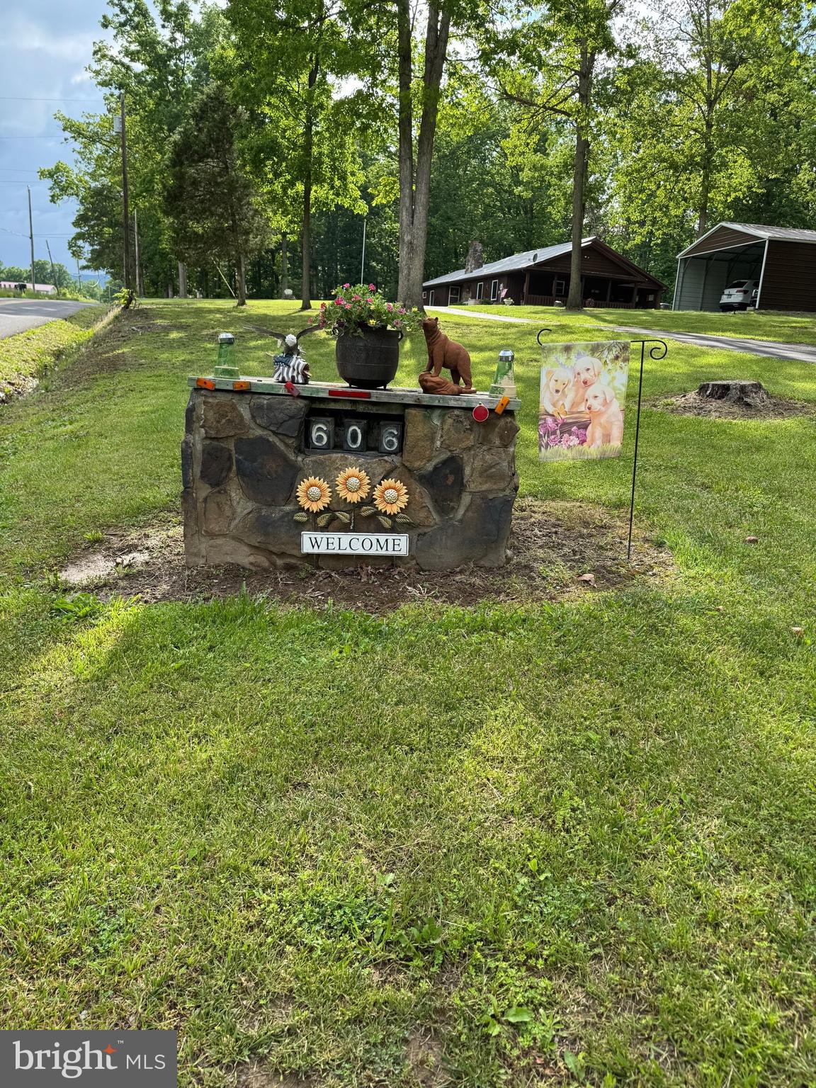 NO SUBDIVISION - Residential