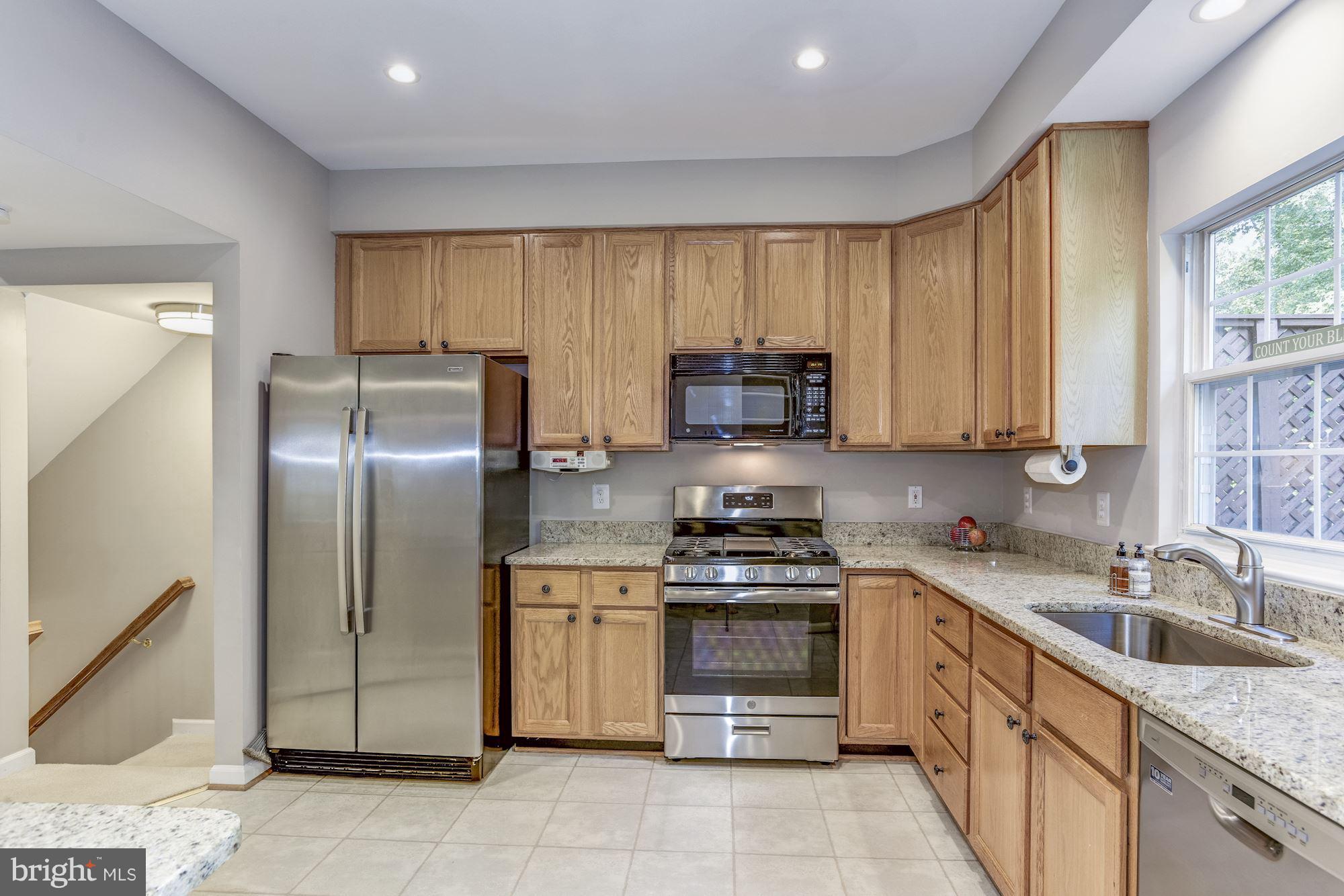 COMPTON VILLAGE - Residential