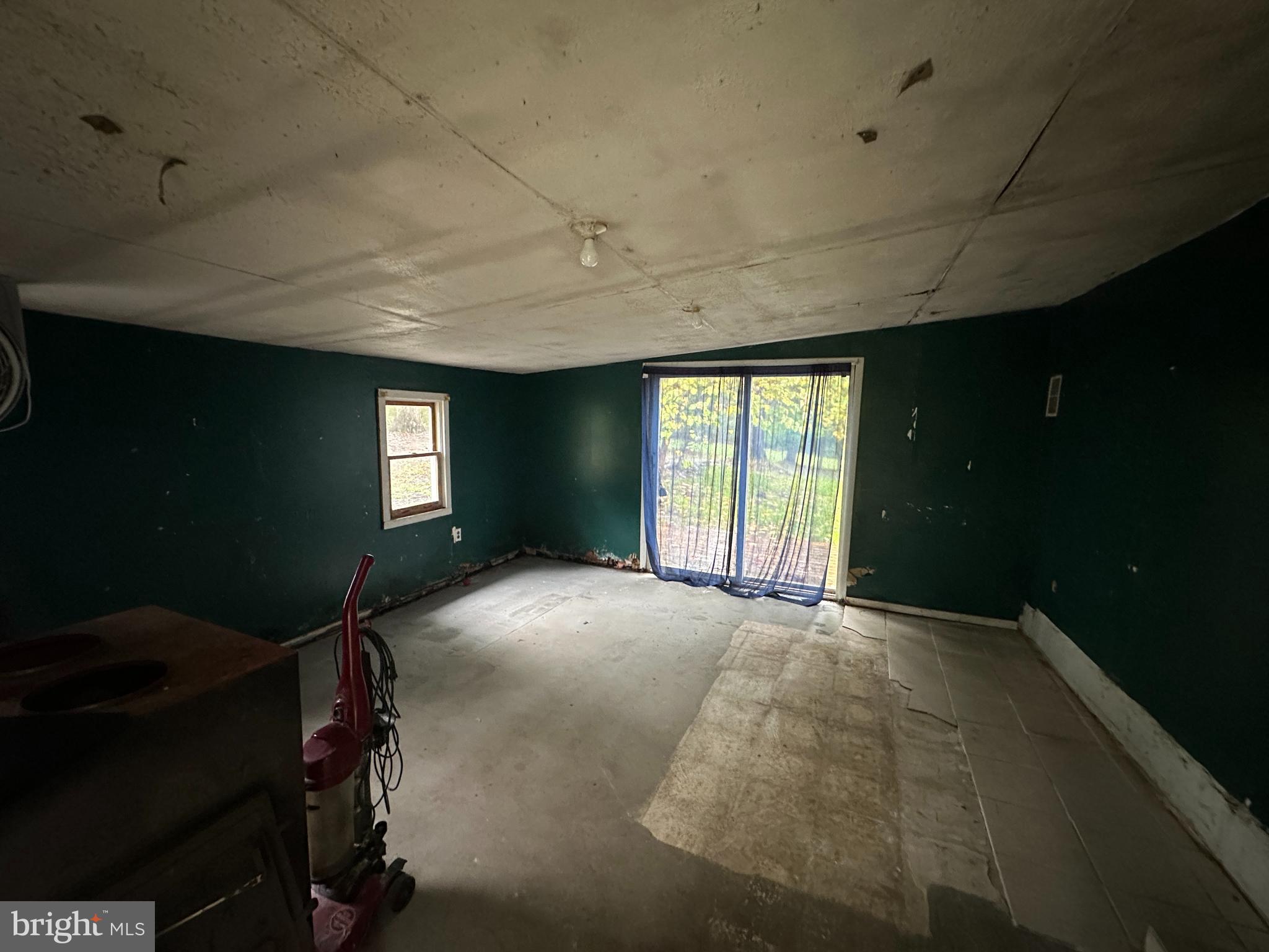 KEEDYSVILLE - Residential