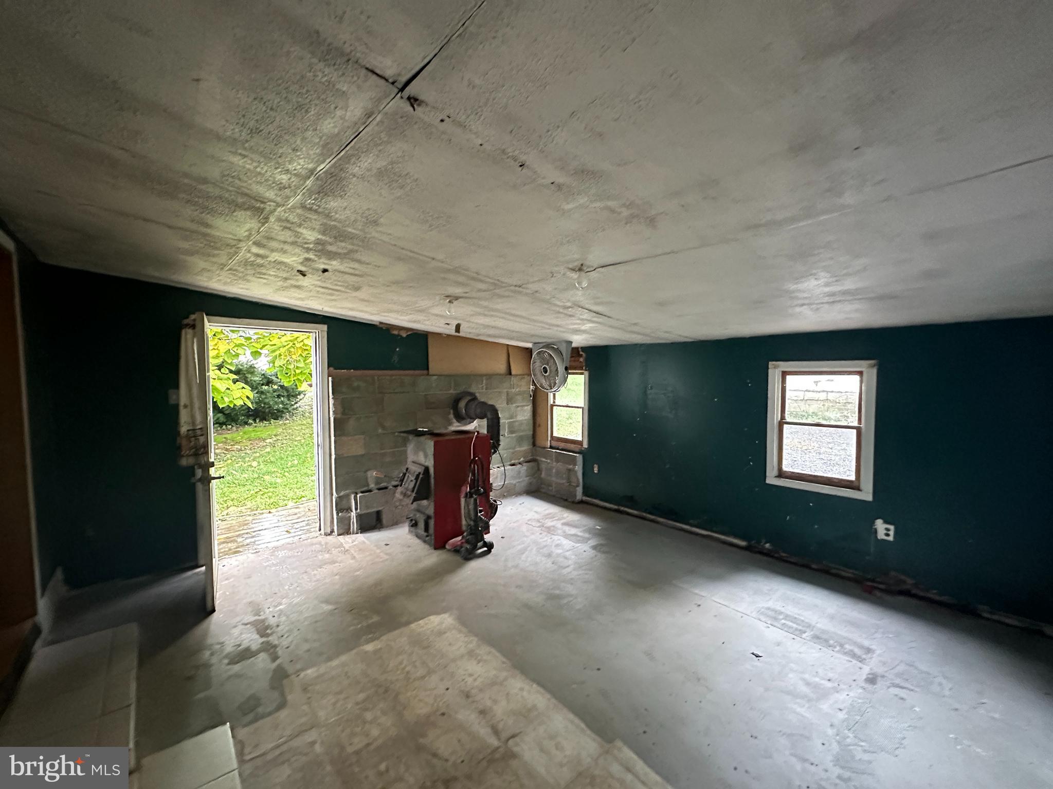 KEEDYSVILLE - Residential