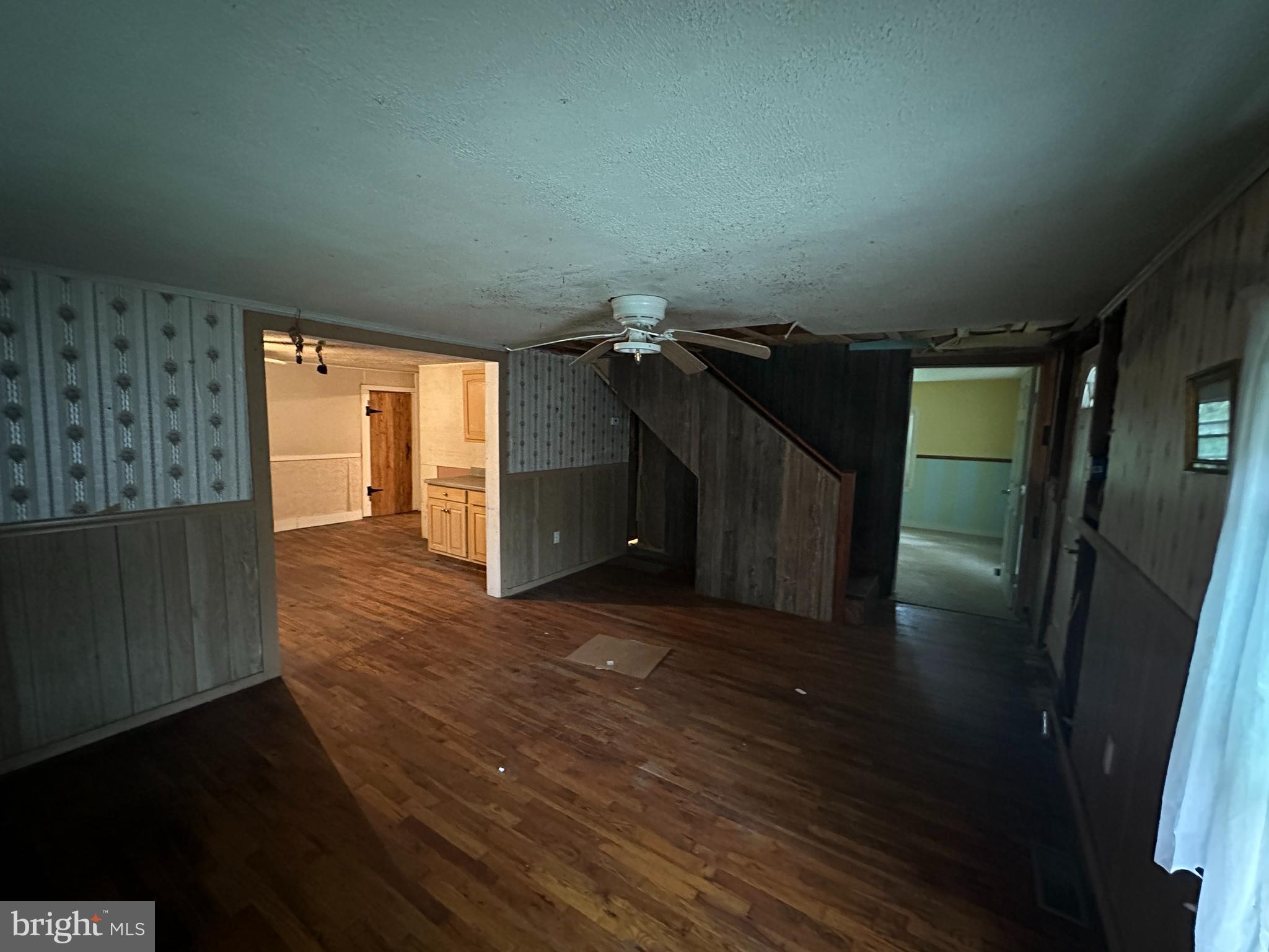 KEEDYSVILLE - Residential