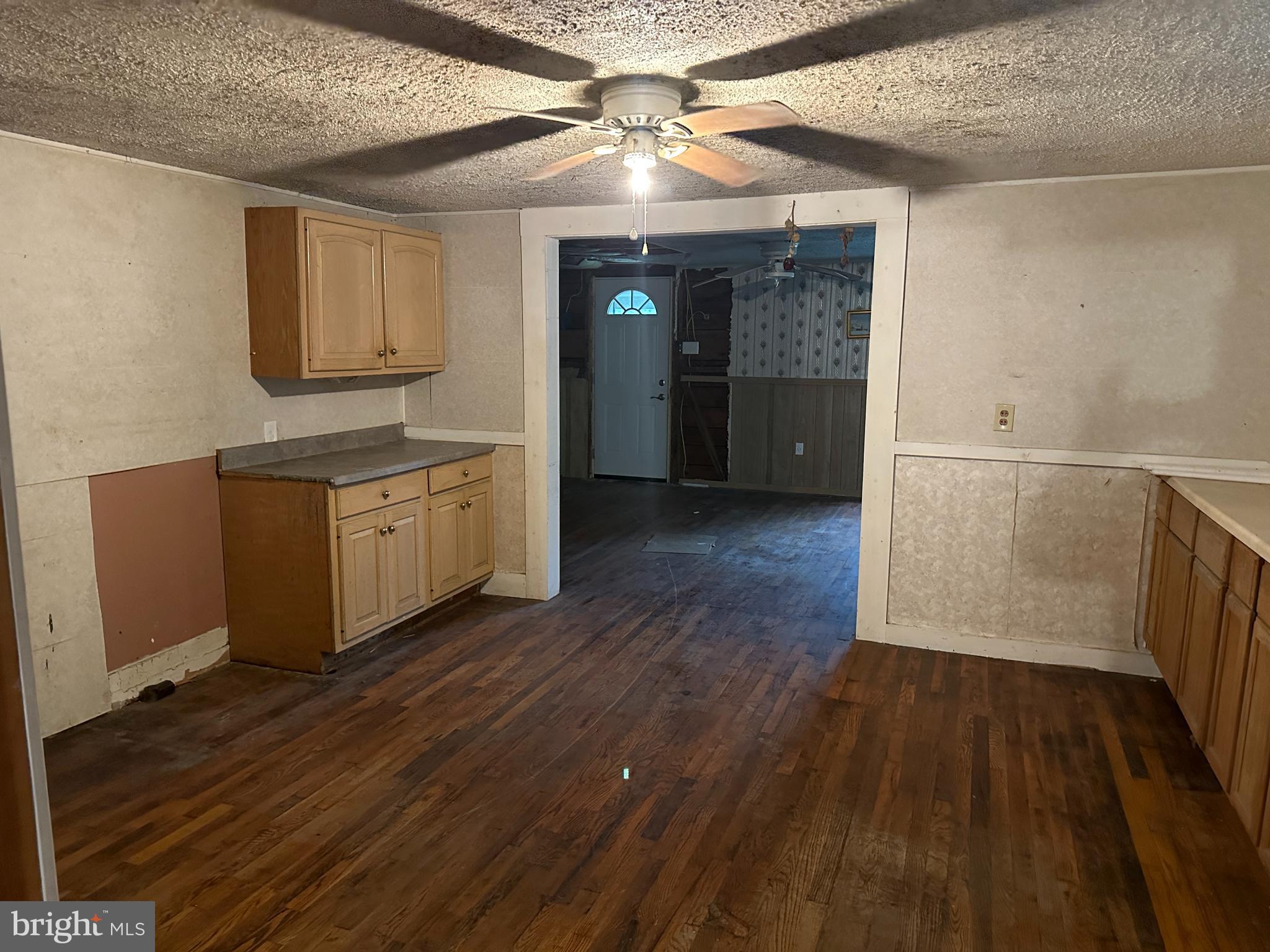 KEEDYSVILLE - Residential