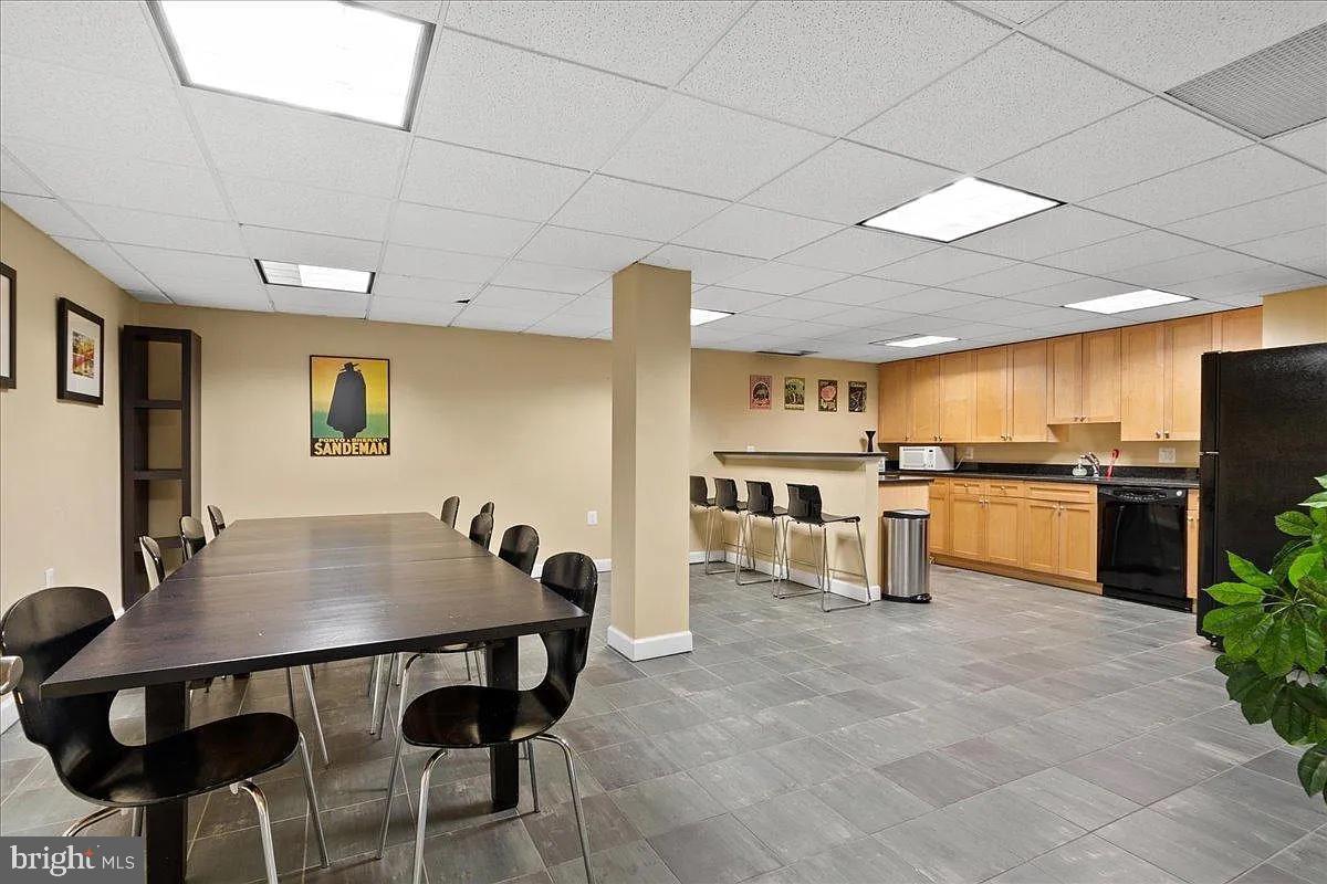 GLOVER PARK - Residential Lease