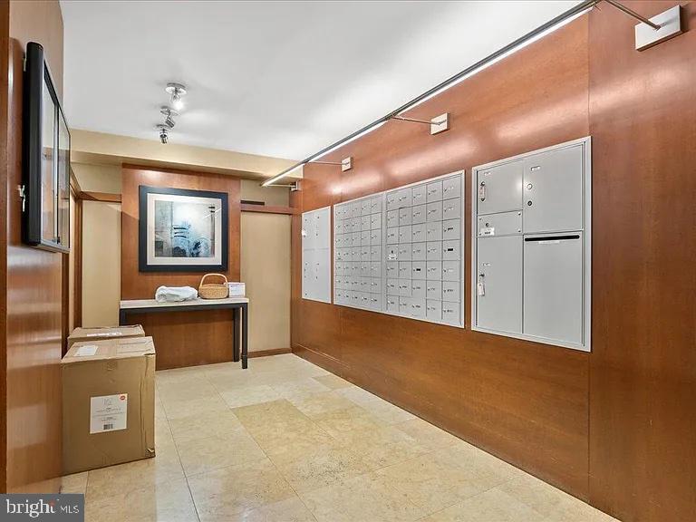 GLOVER PARK - Residential Lease