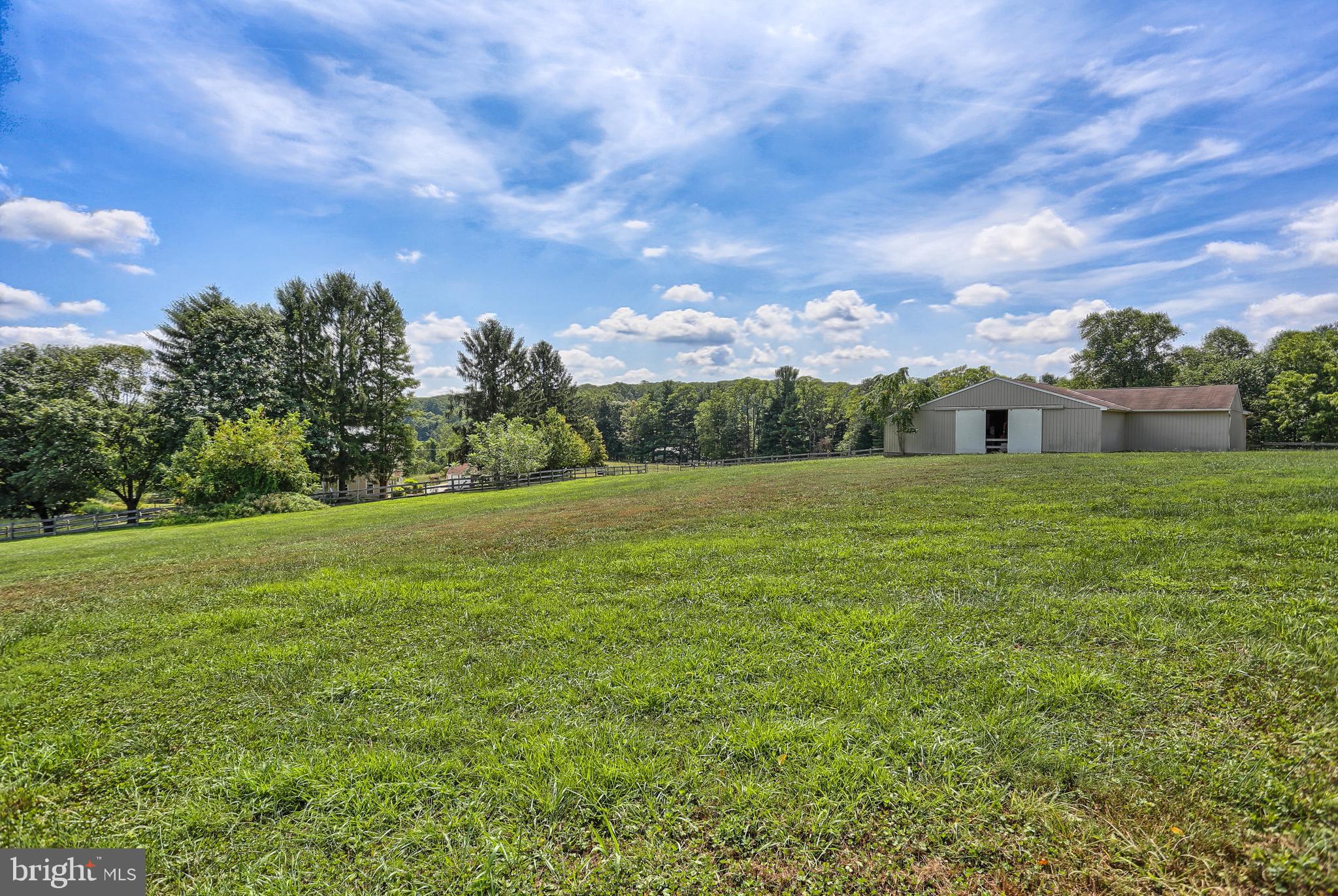 HAMPSTEAD - Residential