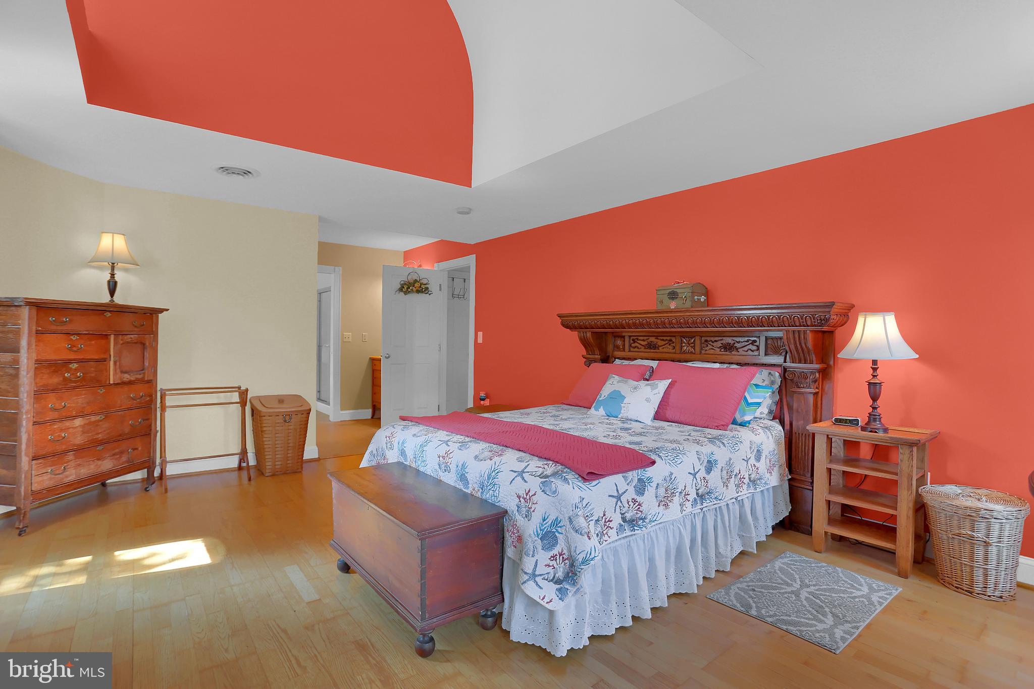 HAMPSTEAD - Residential