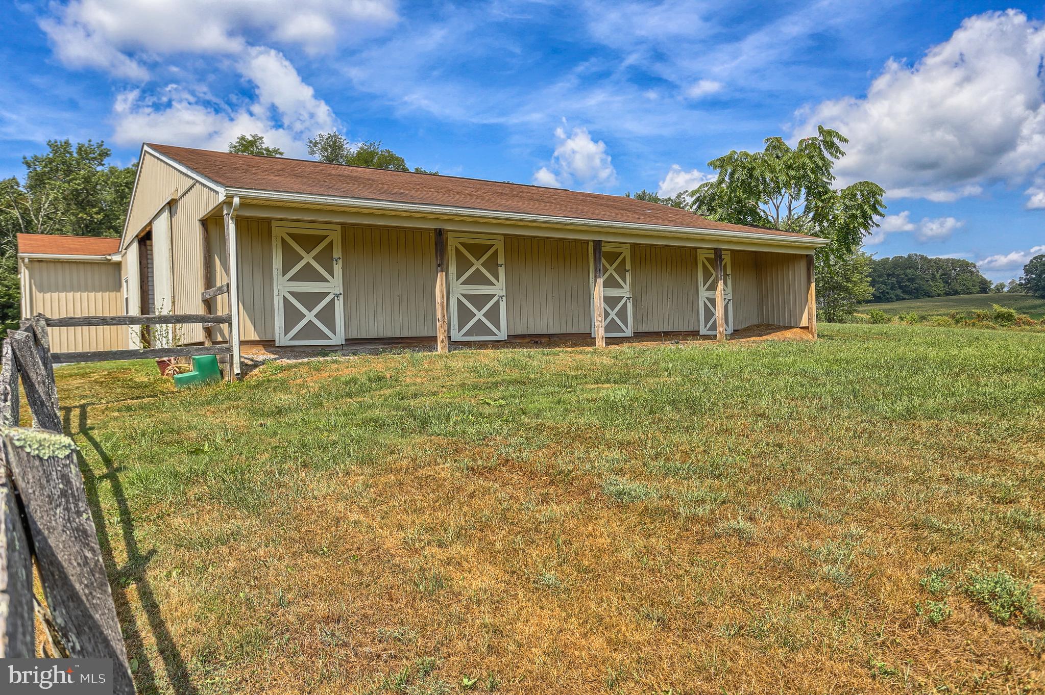 HAMPSTEAD - Residential