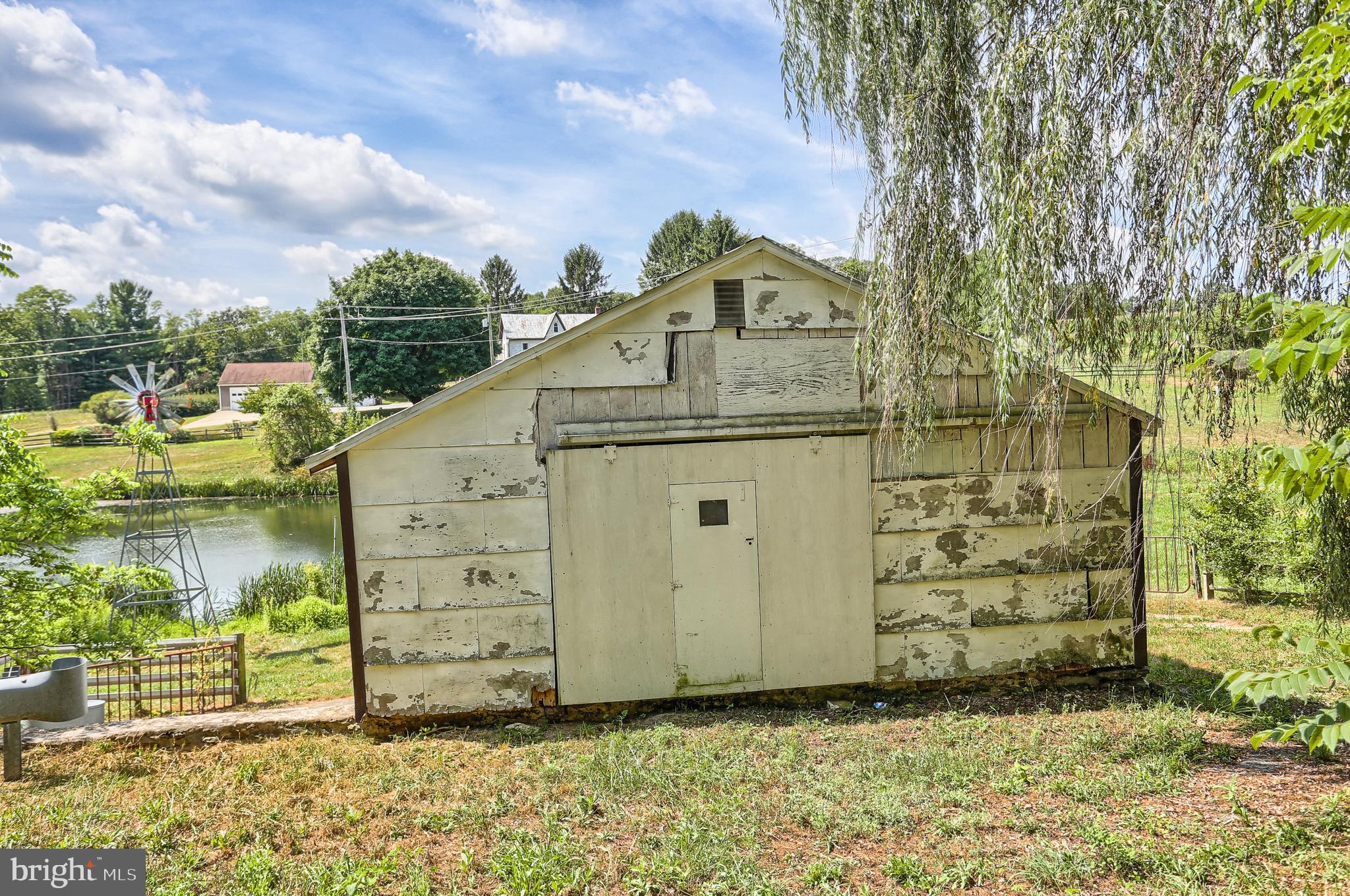 HAMPSTEAD - Residential