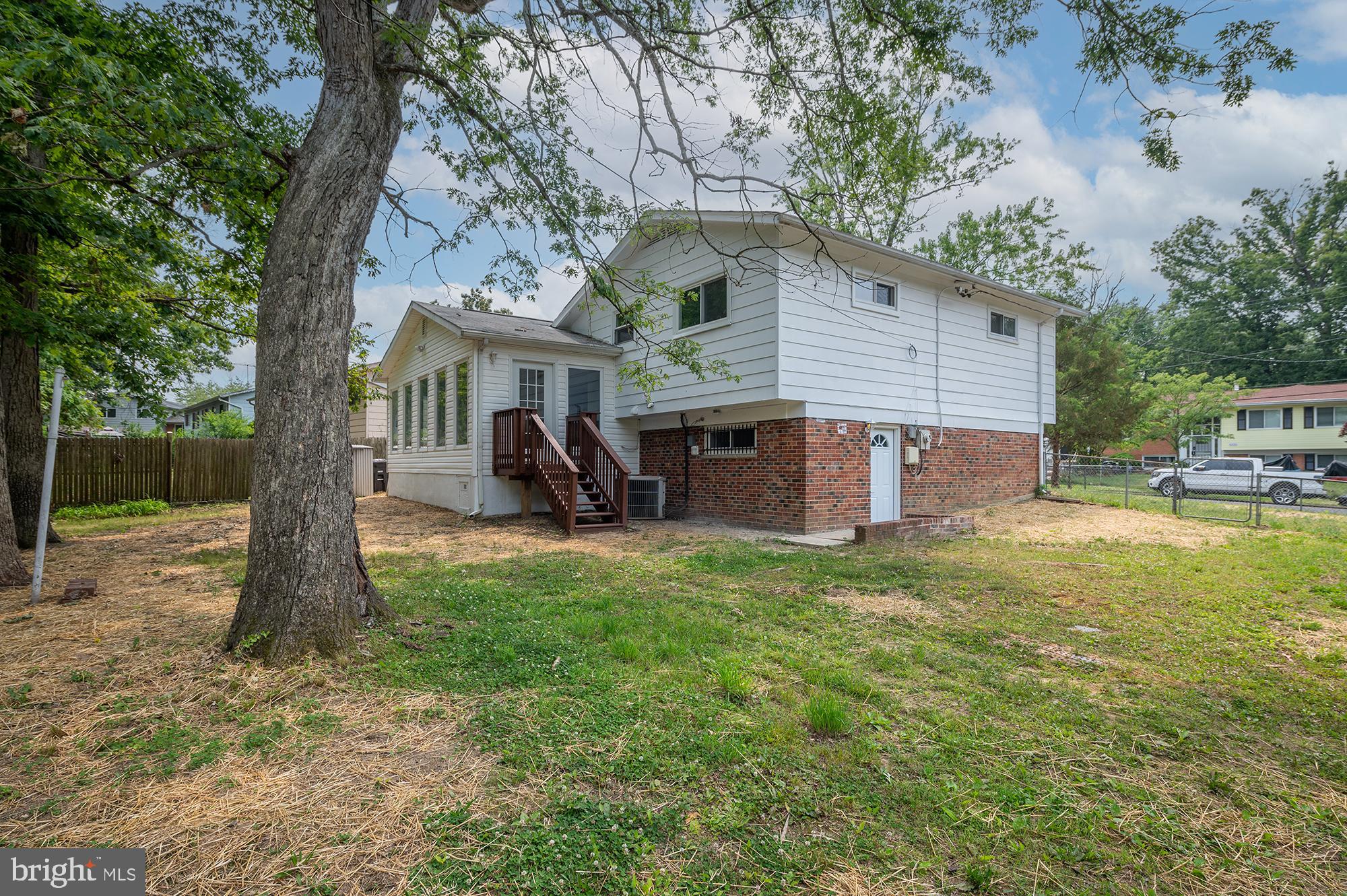 HICKORY HILL - Residential