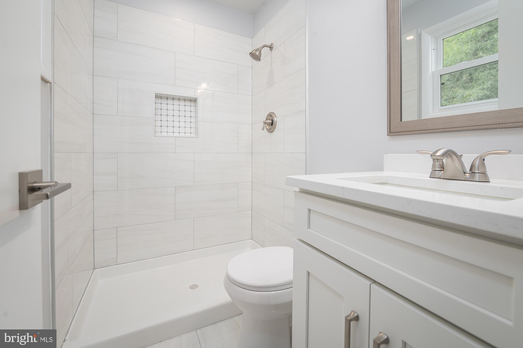 HICKORY HILL - Residential