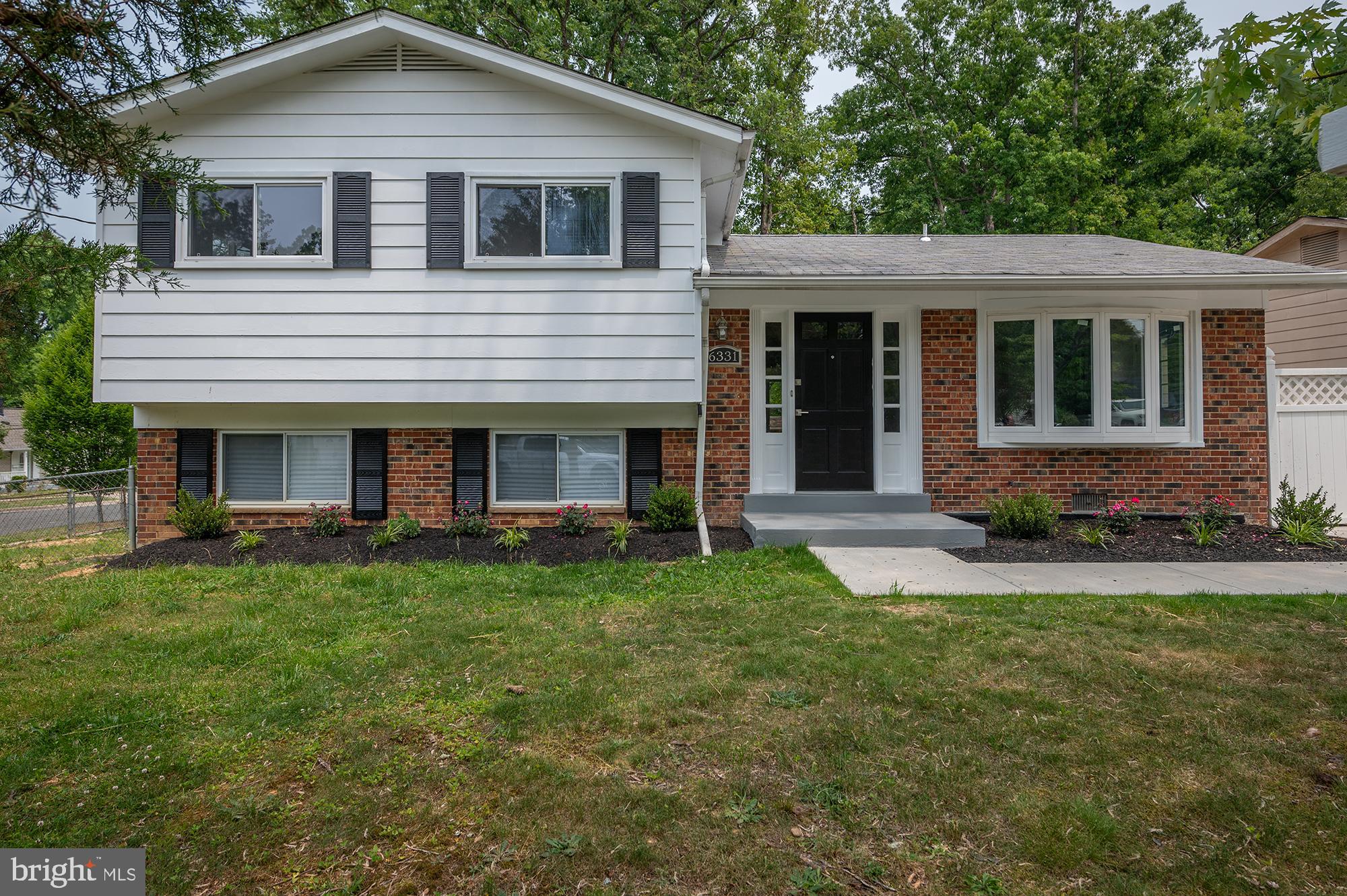 HICKORY HILL - Residential