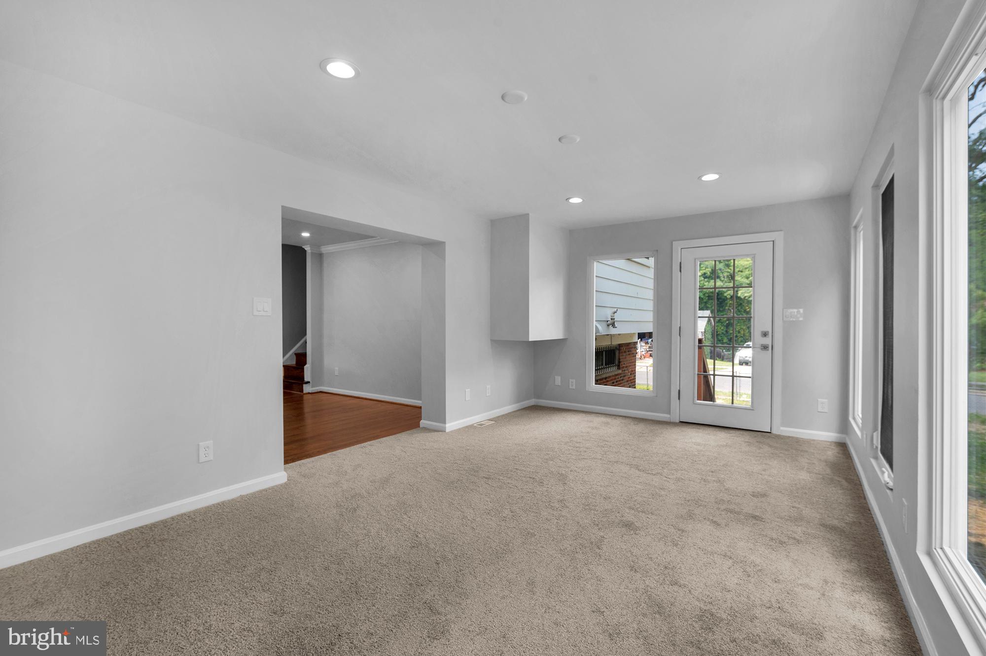 HICKORY HILL - Residential