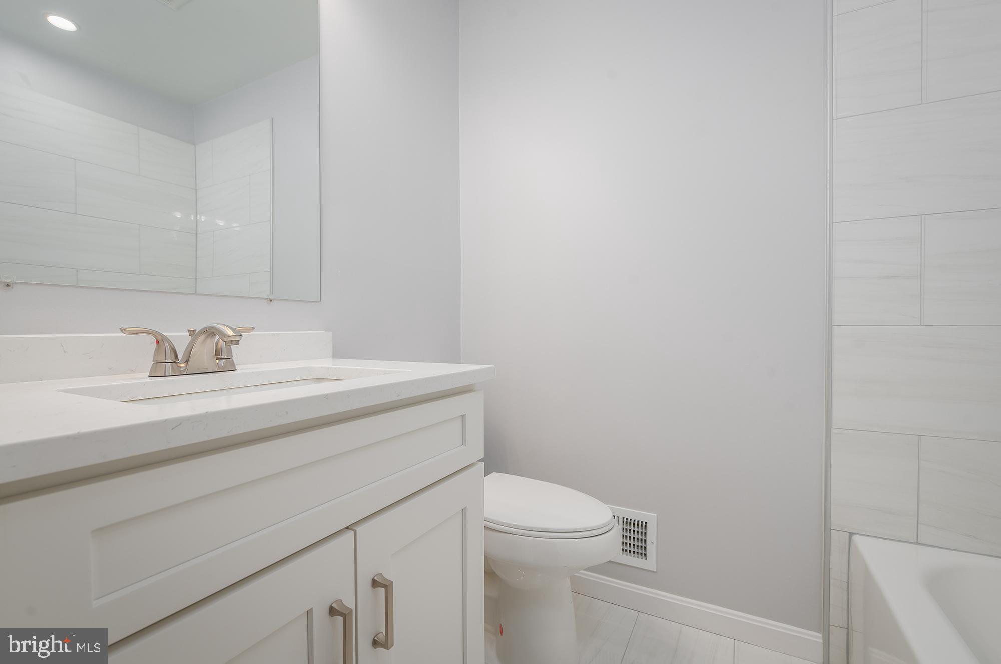 HICKORY HILL - Residential