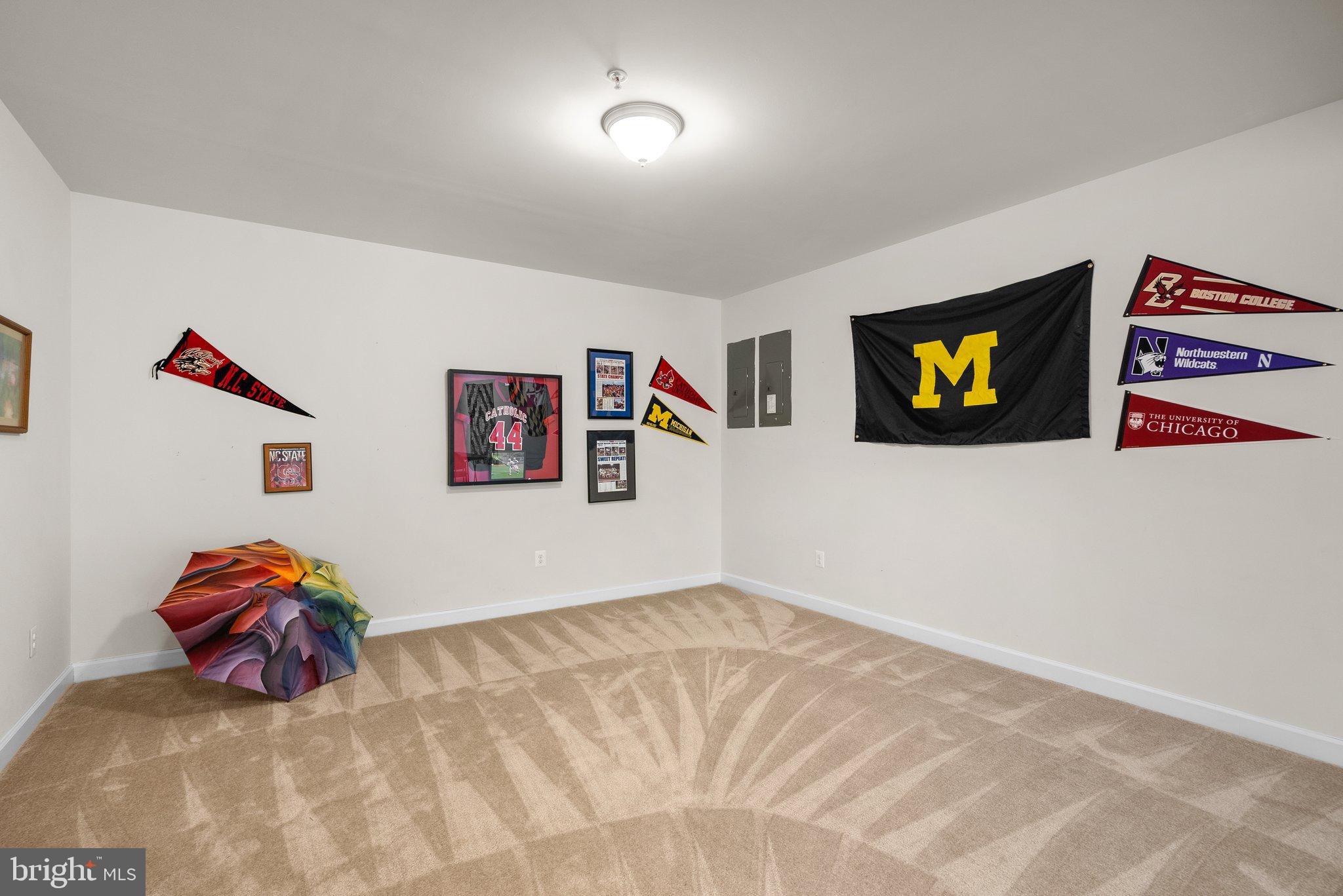 VILLAGE OF STEPHENS WOODS - Residential