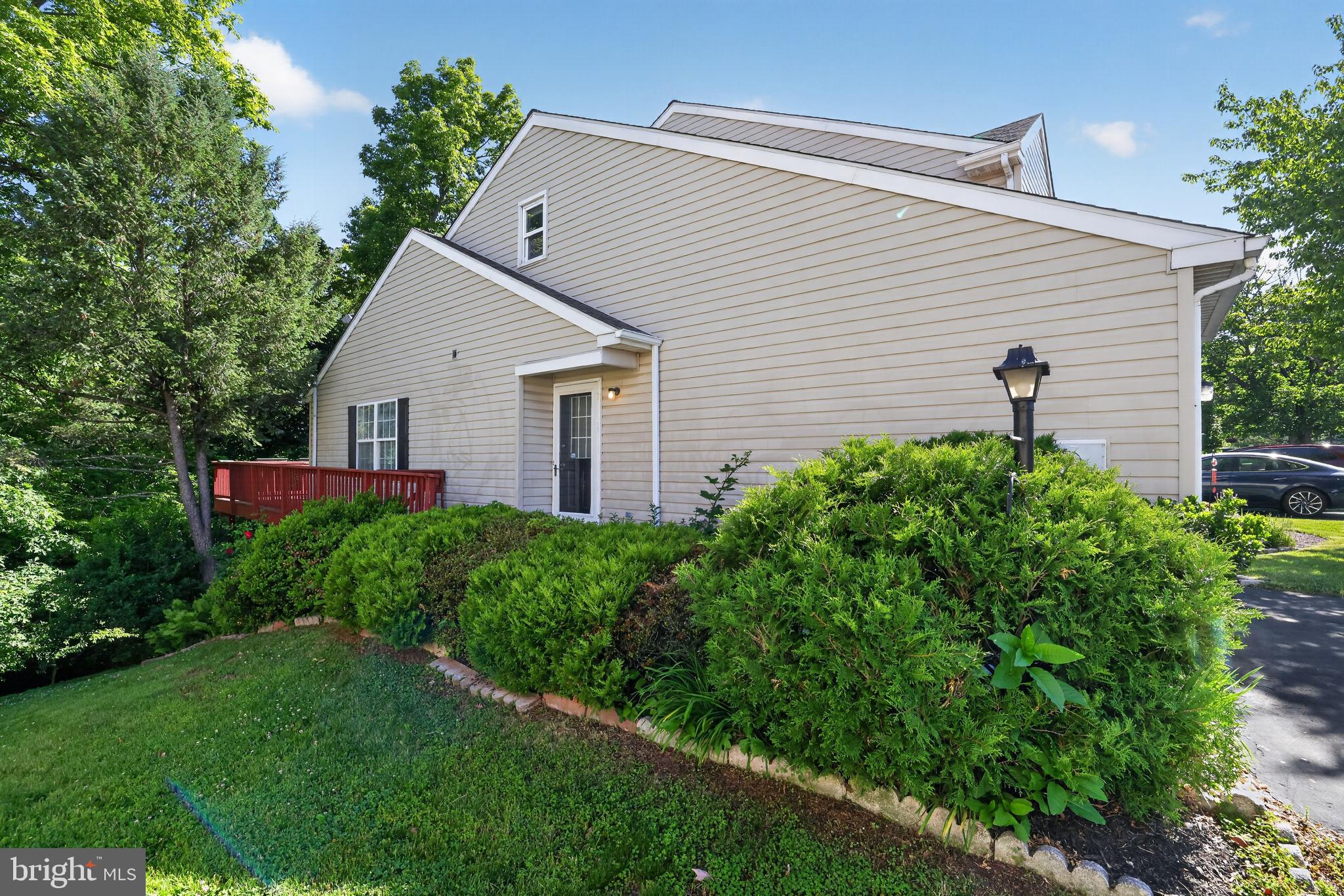 1150 OXFORD CIRCLE
