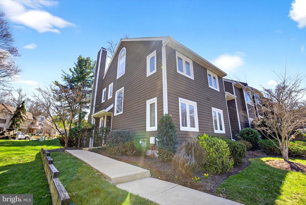 Photo of 274 Fox Run, EXTON, PA 19341 (MLS # PACT2121130)